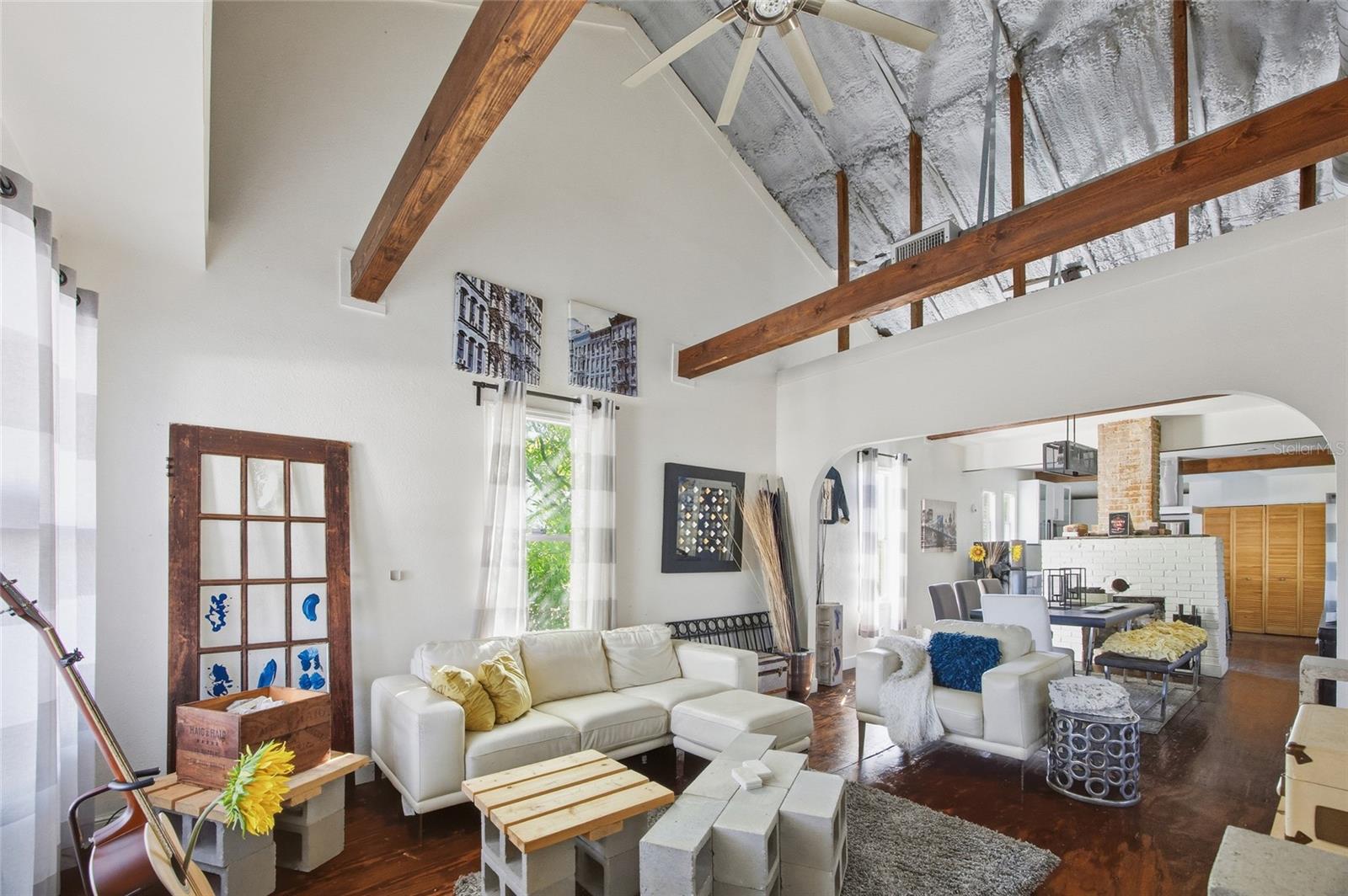 Image 21 of 46 For 515 Floribraska Avenue