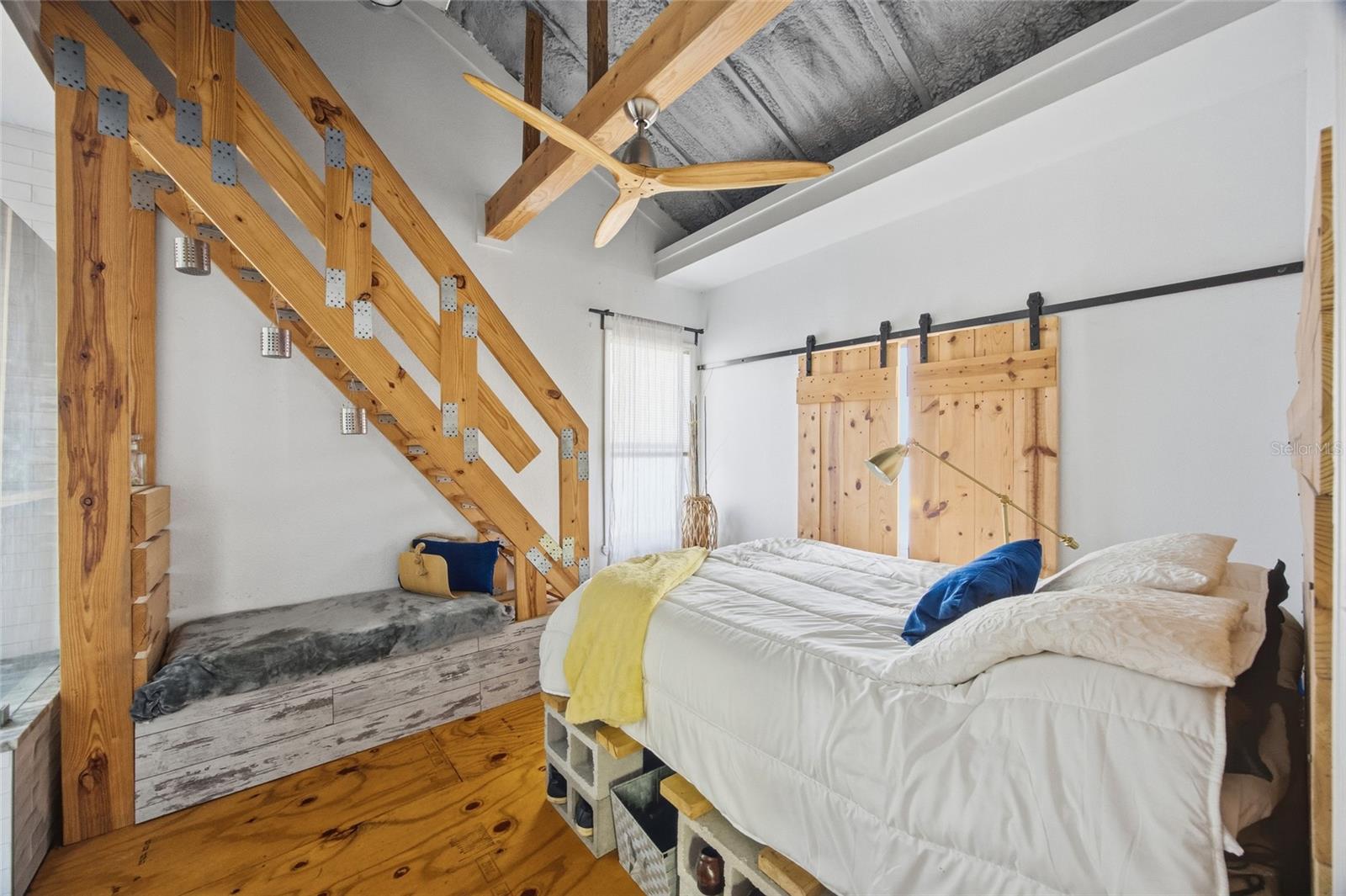 Image 28 of 46 For 515 Floribraska Avenue