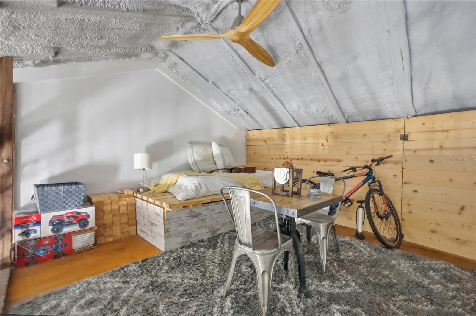 Image 34 of 46 For 515 Floribraska Avenue