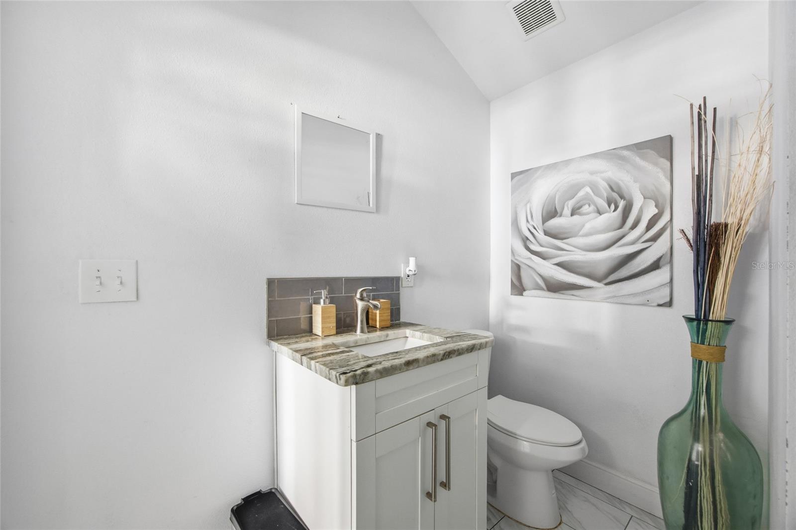 Image 44 of 46 For 515 Floribraska Avenue