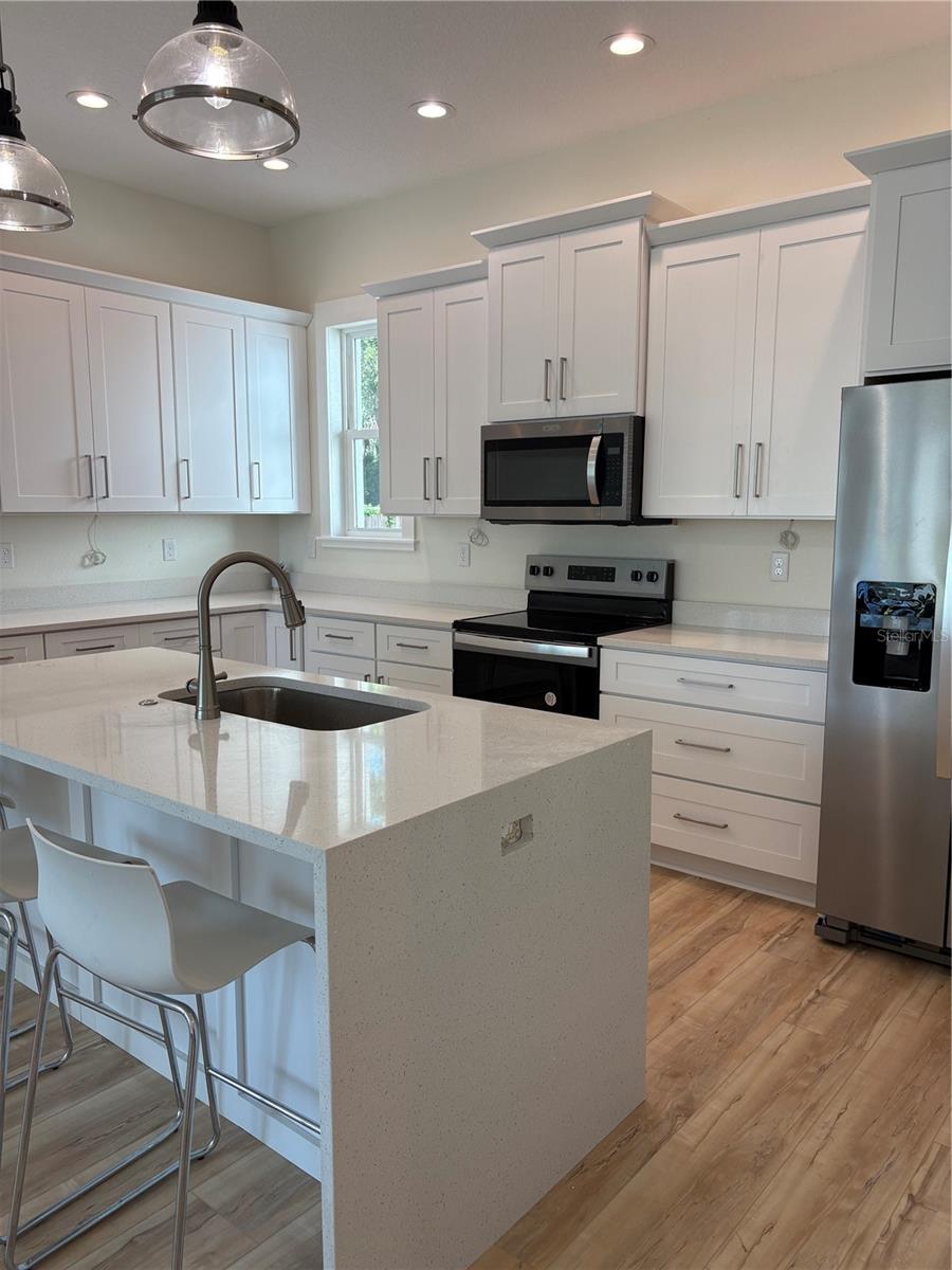 Image 18 of 31 For 14733 Sunset Drive