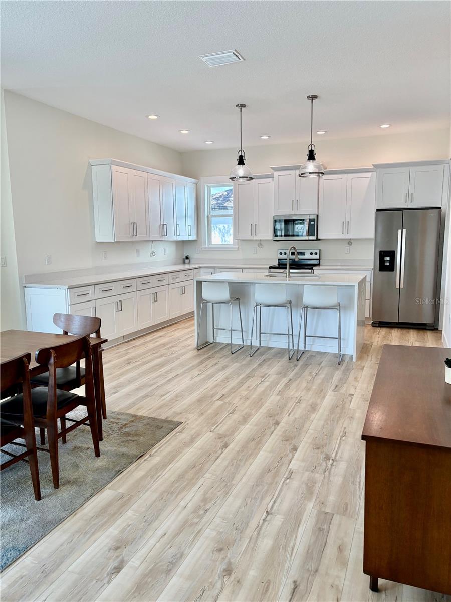 Image 8 of 31 For 14733 Sunset Drive