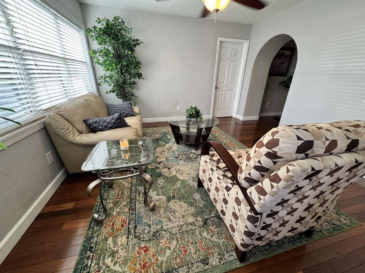 Listing photo id 6 for 305 Saint Augustine Avenue