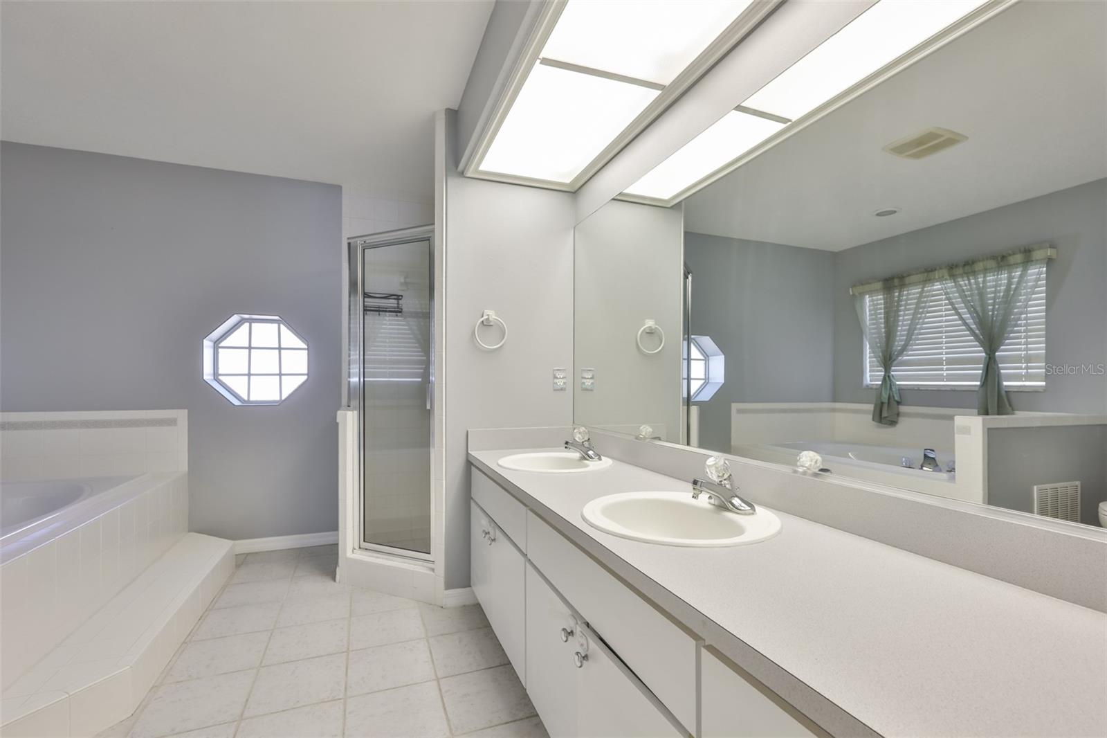 Image 19 of 34 For 10331 Ashley Oaks Drive