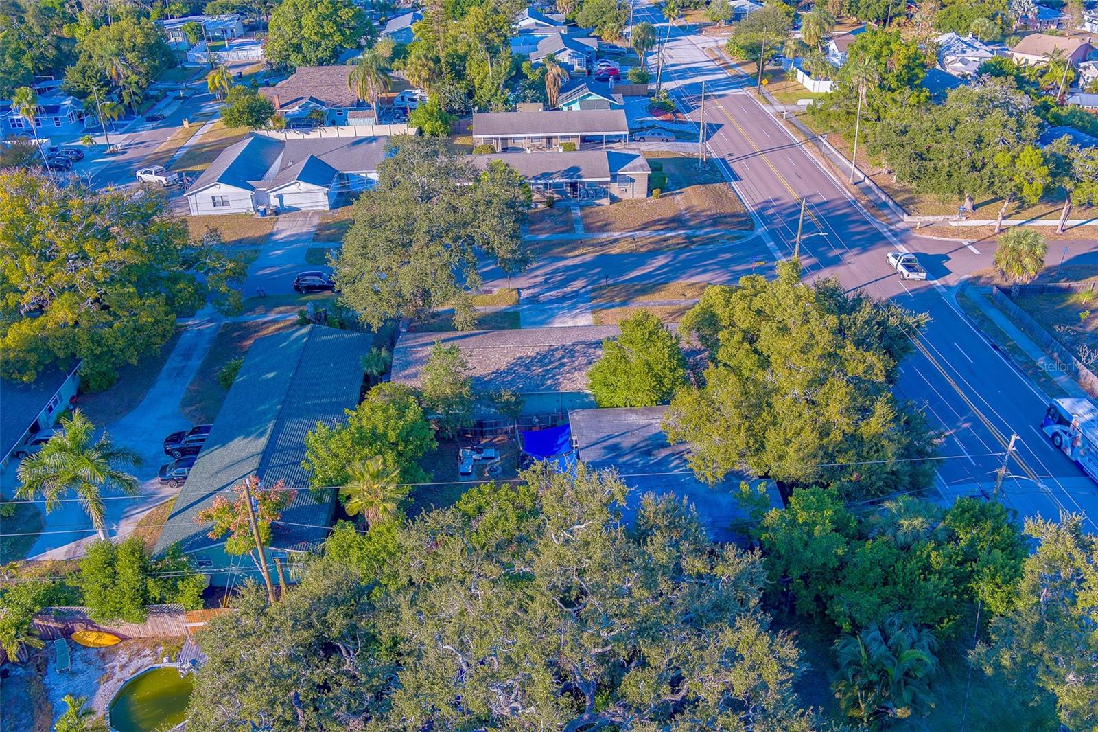 Listing photo id 11 for 1185 Granada Street