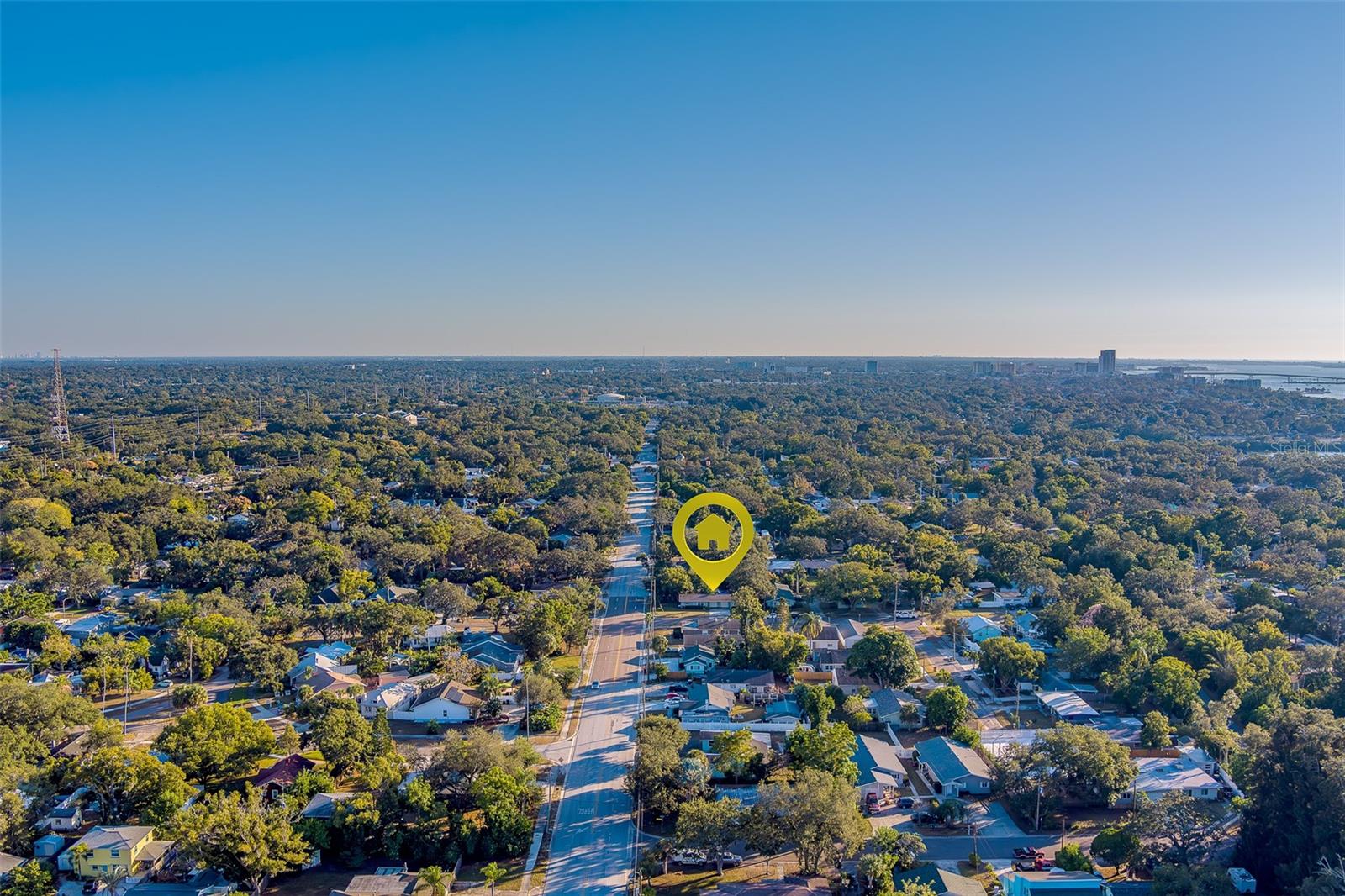 Listing photo id 15 for 1185 Granada Street