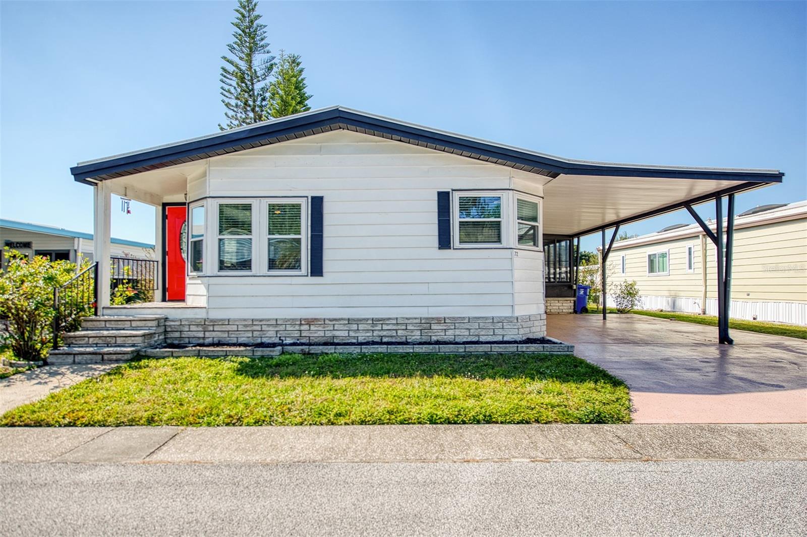 Details for 72 Pelican Drive E, OLDSMAR, FL 34677