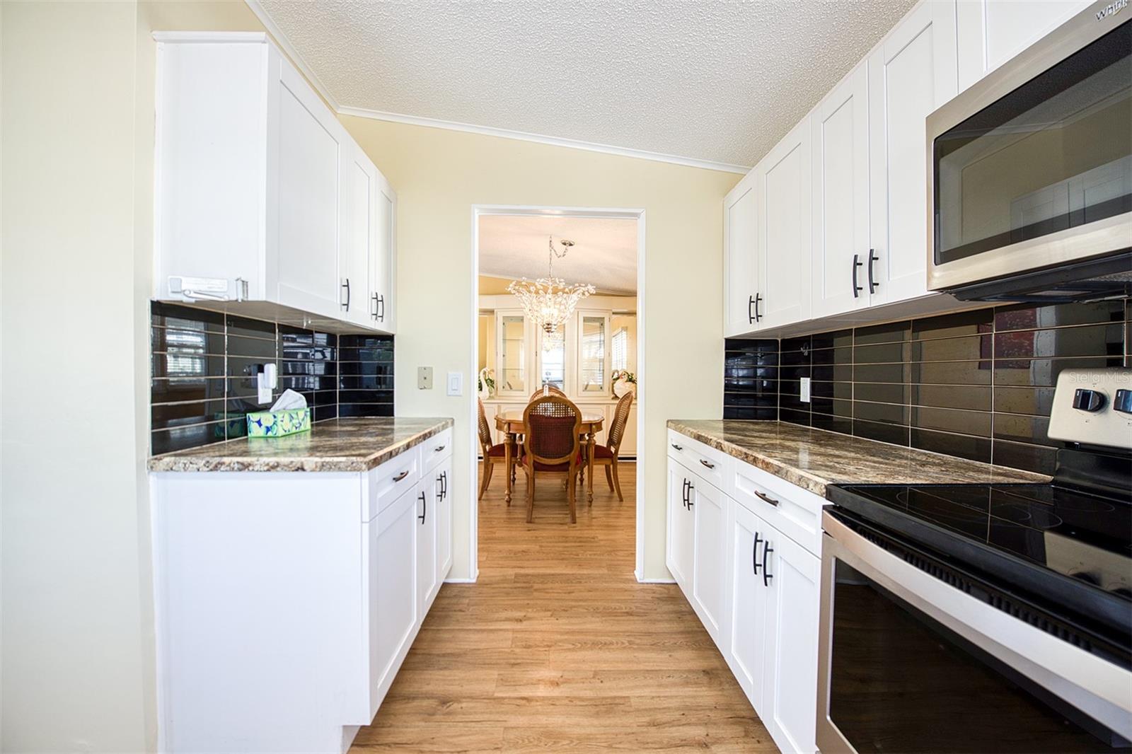 Image 13 of 49 For 72 Pelican Drive E