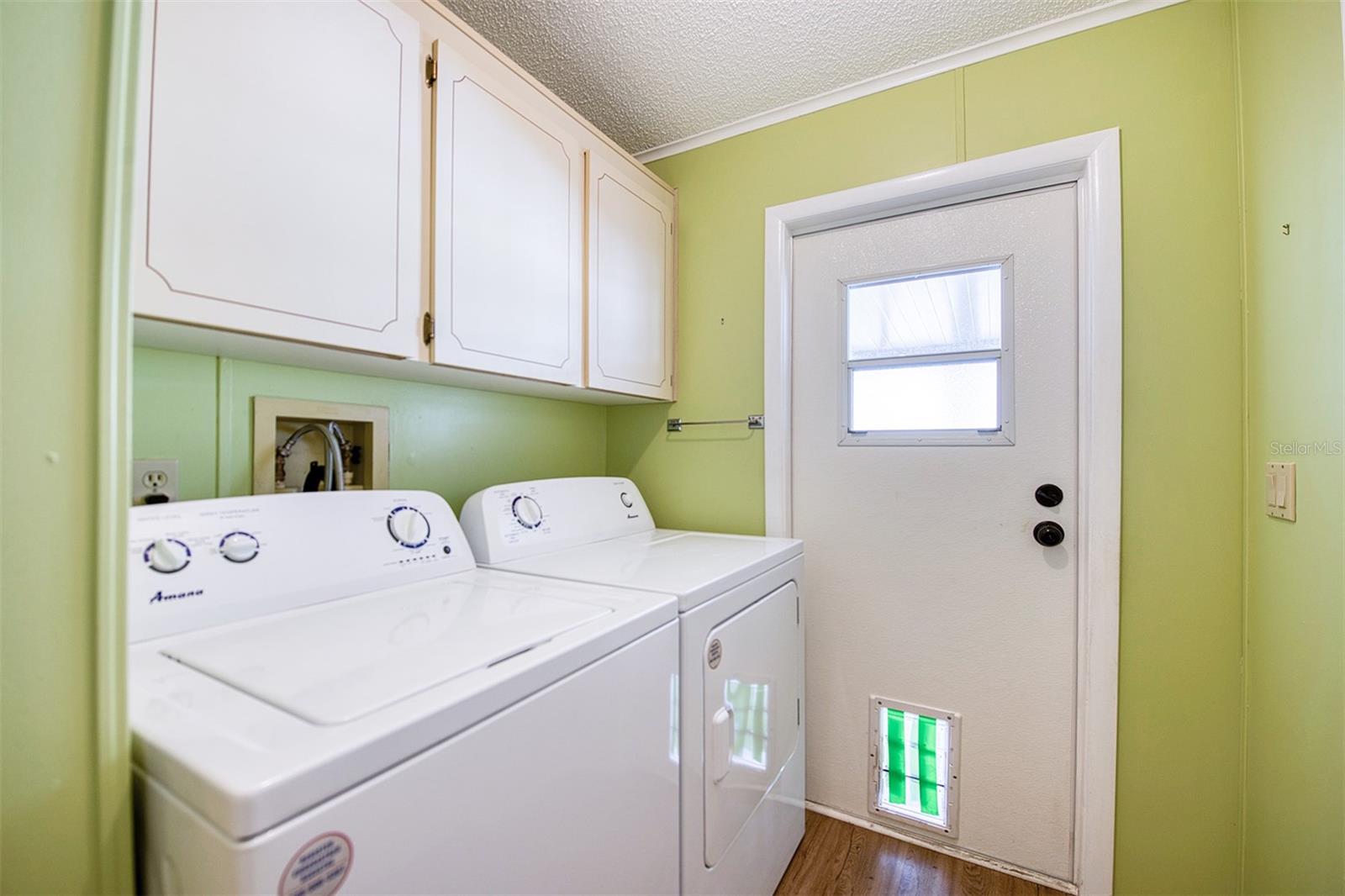 Image 18 of 49 For 72 Pelican Drive E