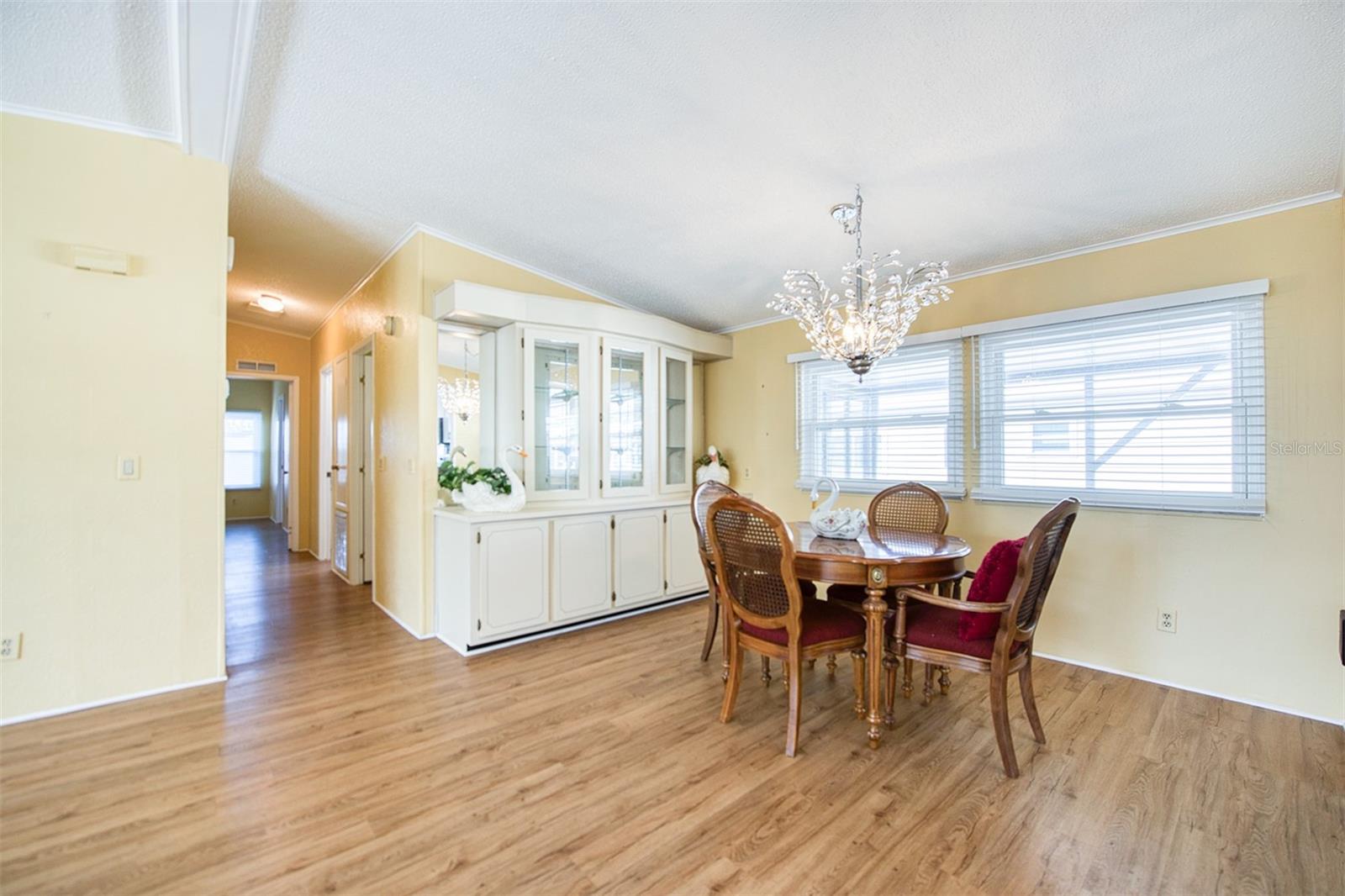 Image 7 of 49 For 72 Pelican Drive E