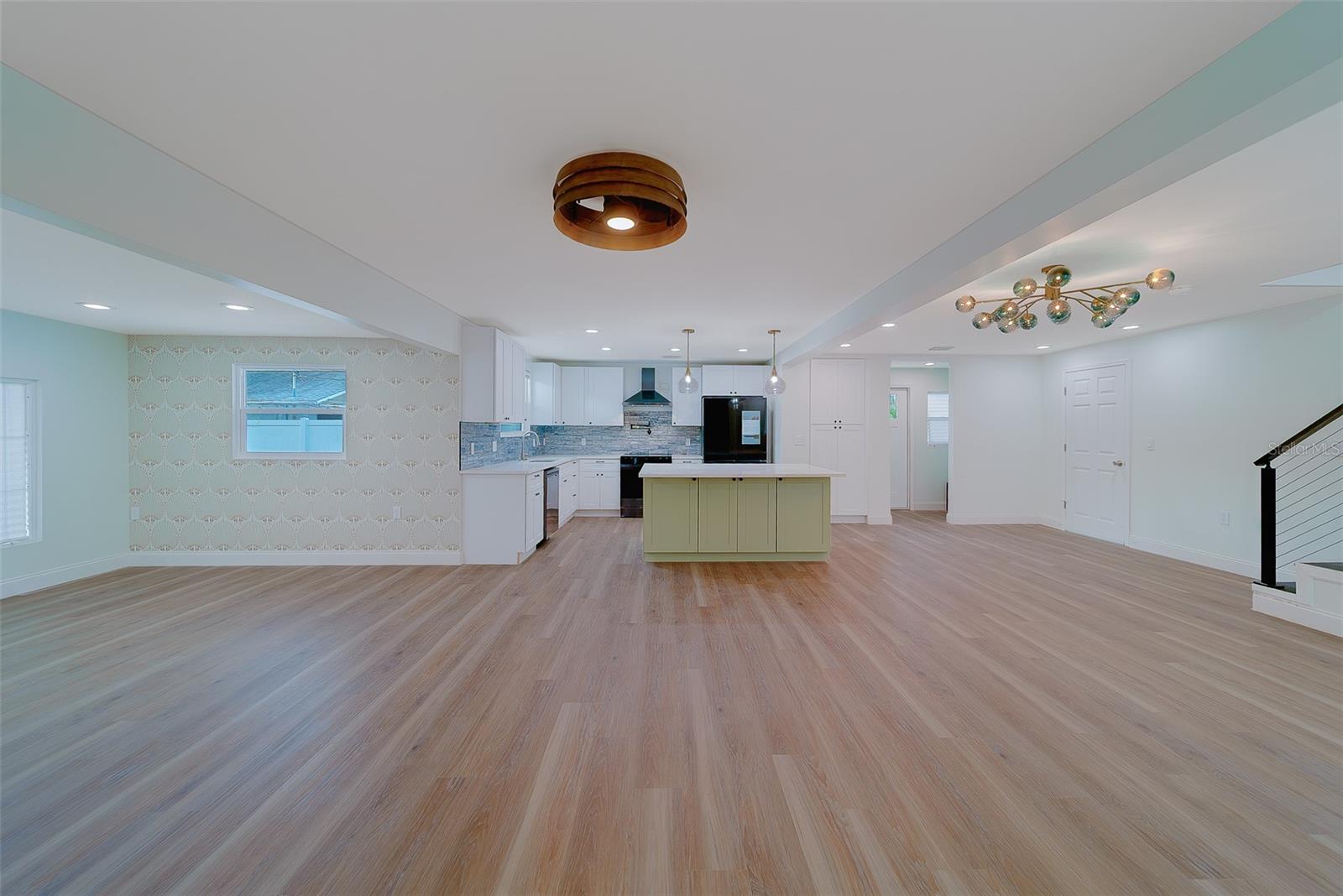 Image 21 of 86 For 1829 27th Avenue N