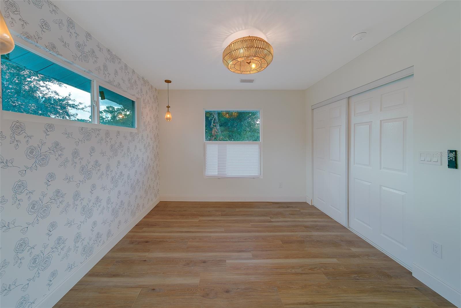 Image 32 of 86 For 1829 27th Avenue N