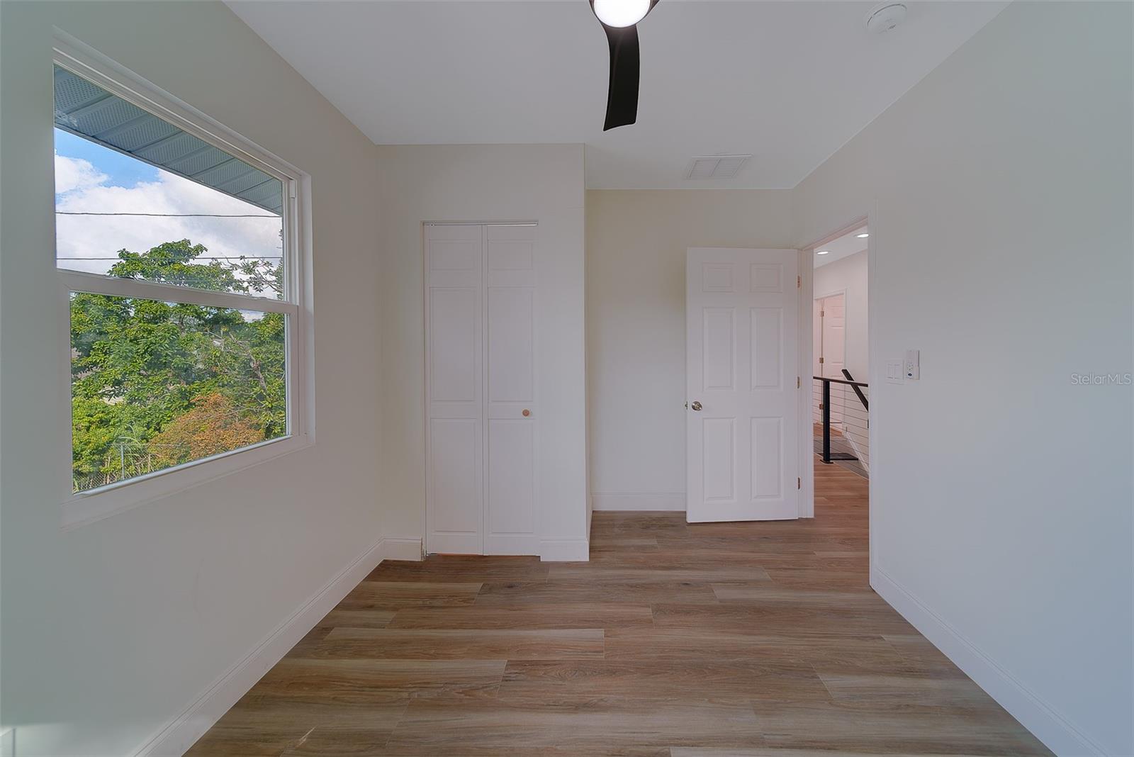 Image 39 of 86 For 1829 27th Avenue N