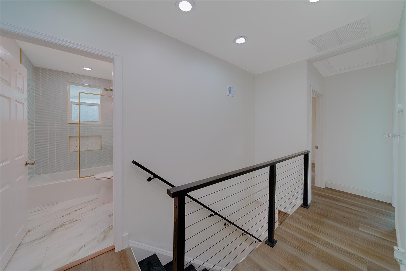 Image 40 of 86 For 1829 27th Avenue N