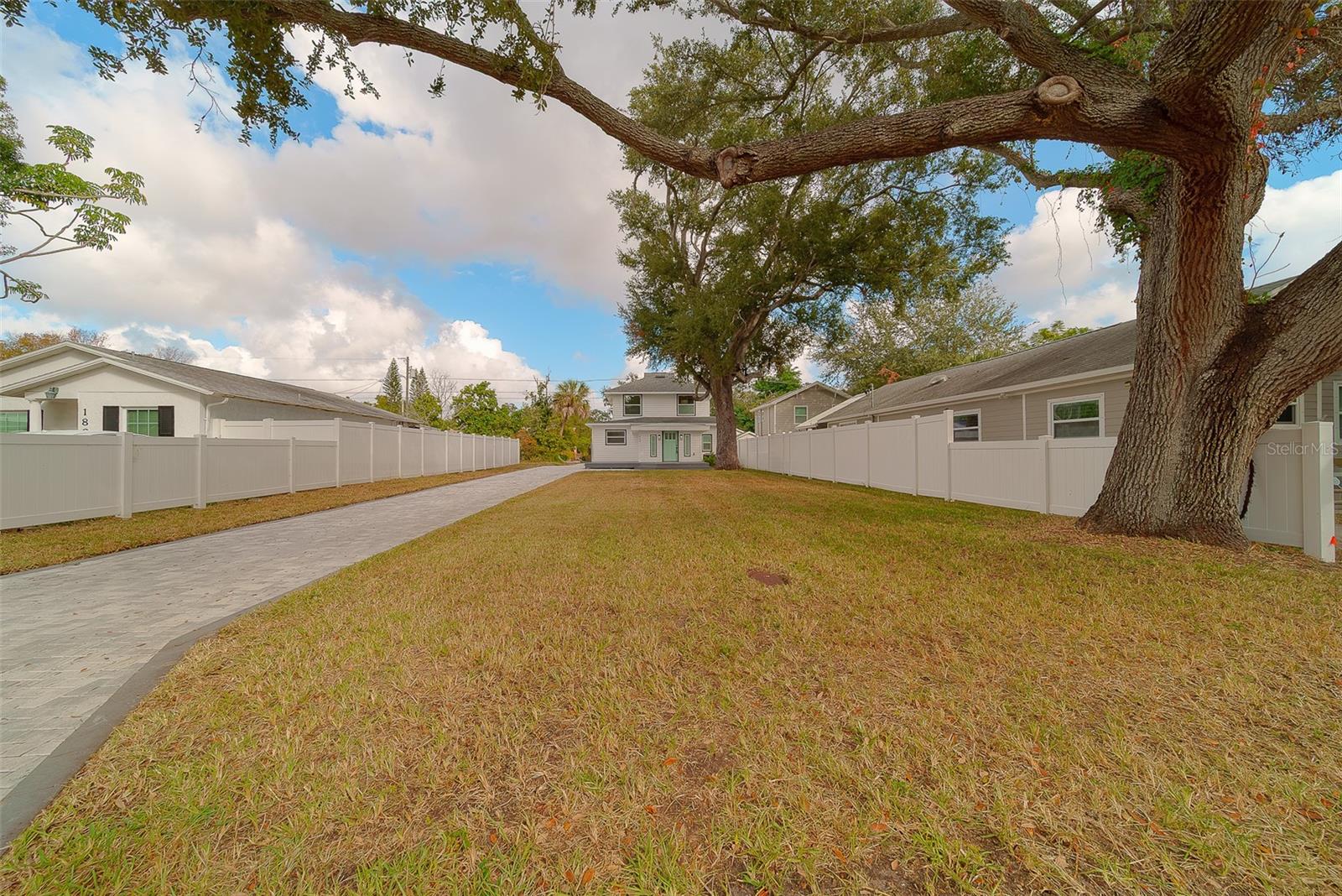 Image 49 of 86 For 1829 27th Avenue N