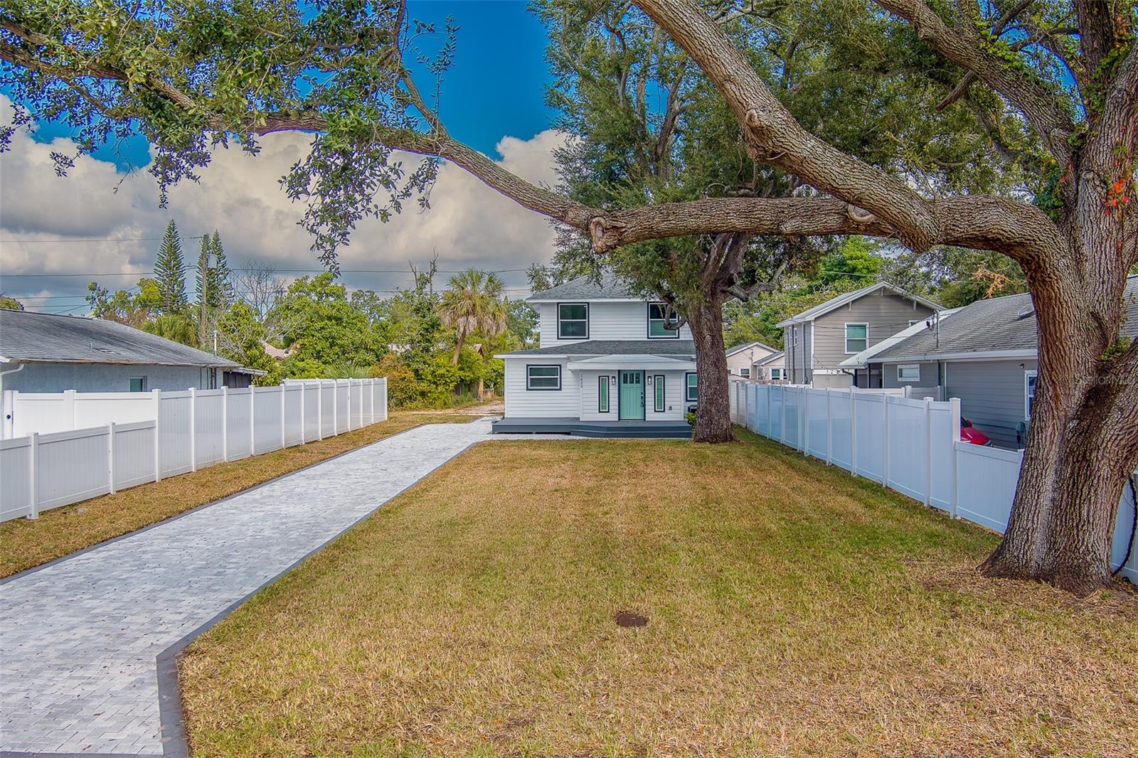 Image 52 of 86 For 1829 27th Avenue N