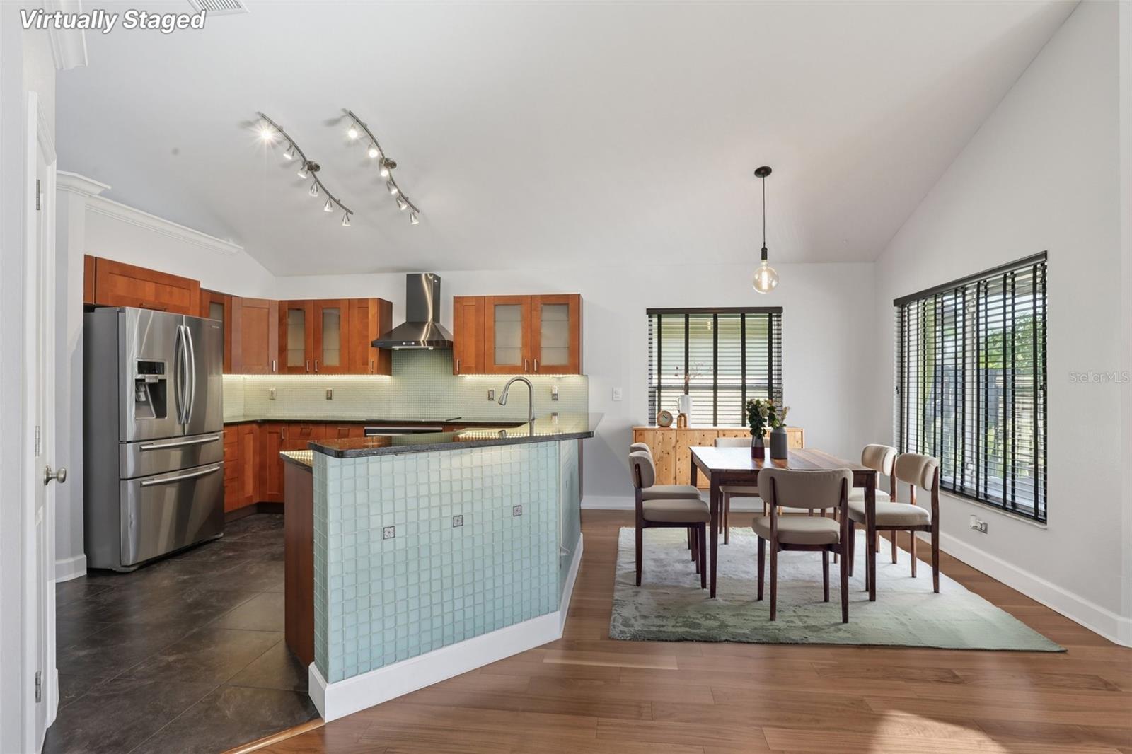 Image 13 of 36 For 10211 Oasis Palm Drive