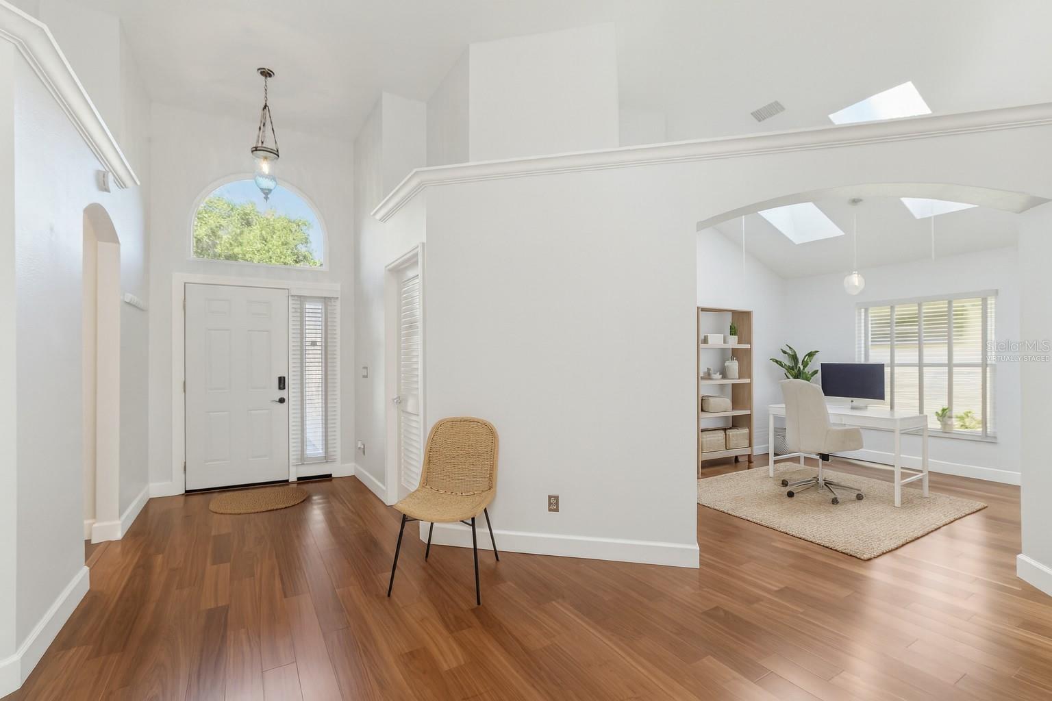 Image 2 of 36 For 10211 Oasis Palm Drive