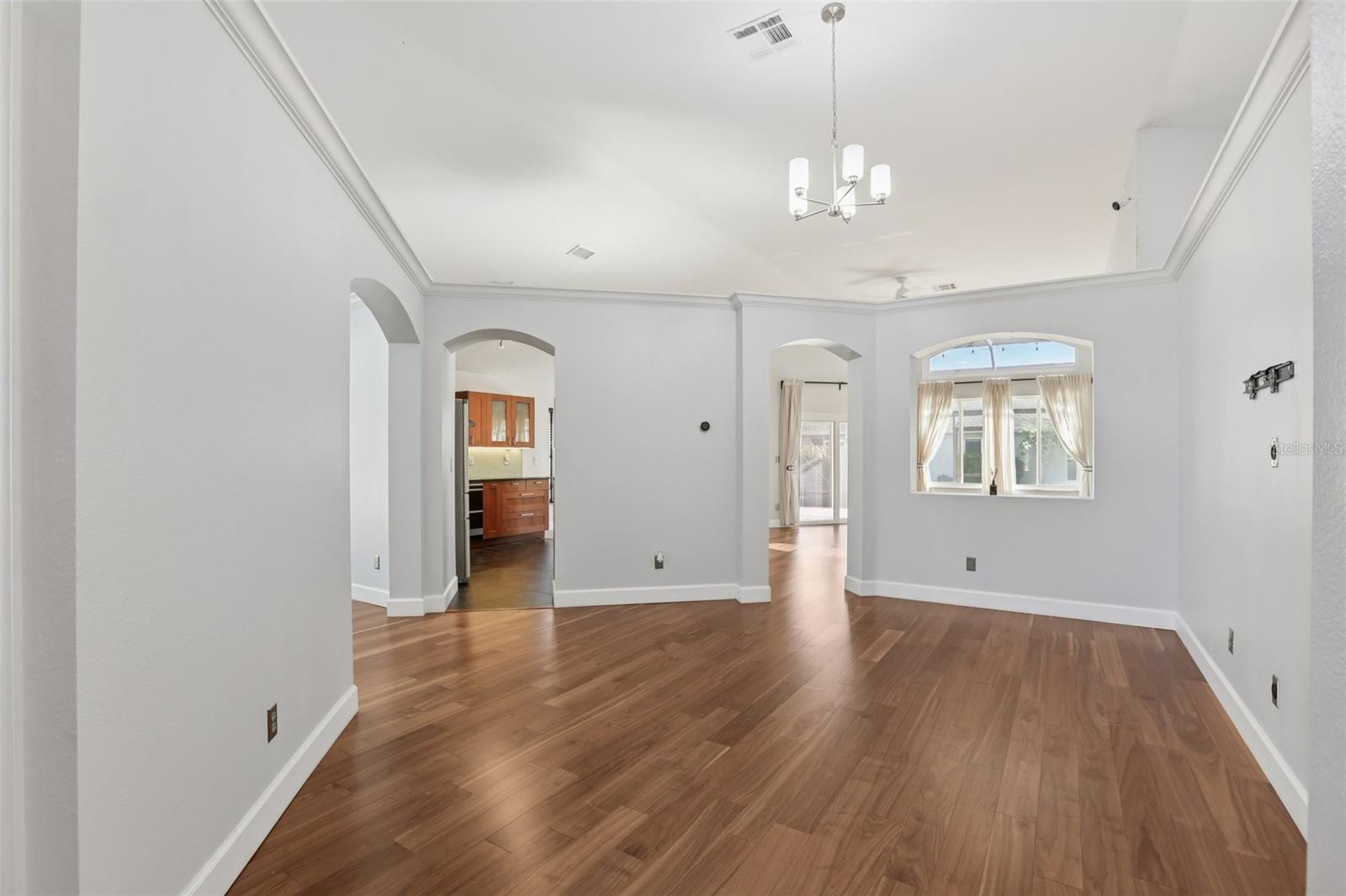 Image 5 of 36 For 10211 Oasis Palm Drive