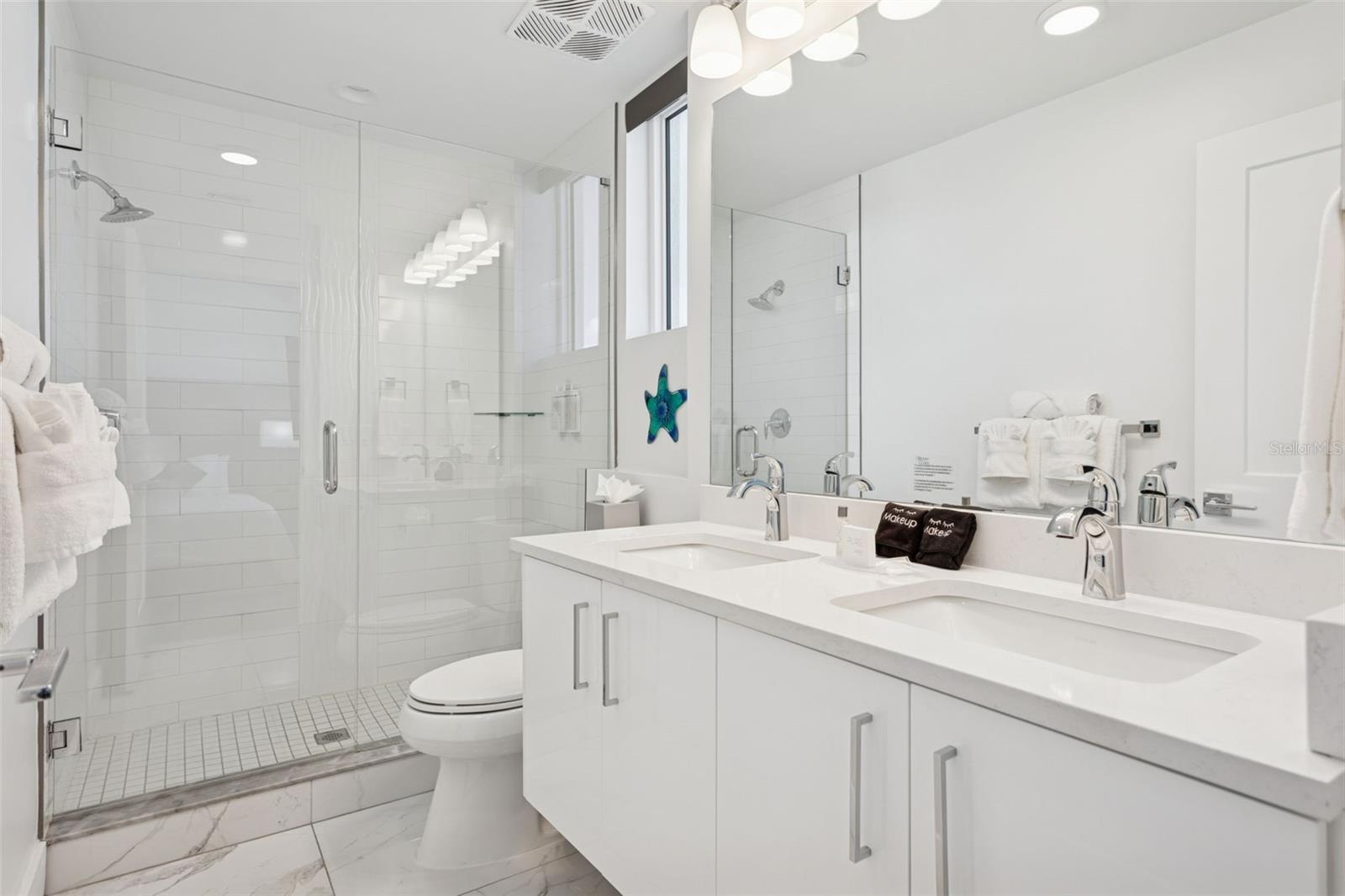 Listing photo id 18 for 11500 Gulf Boulevard 313