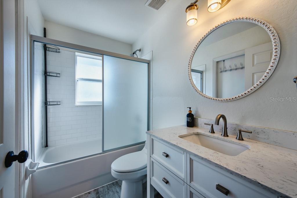 Image 22 of 36 For 5658 Fischer Drive