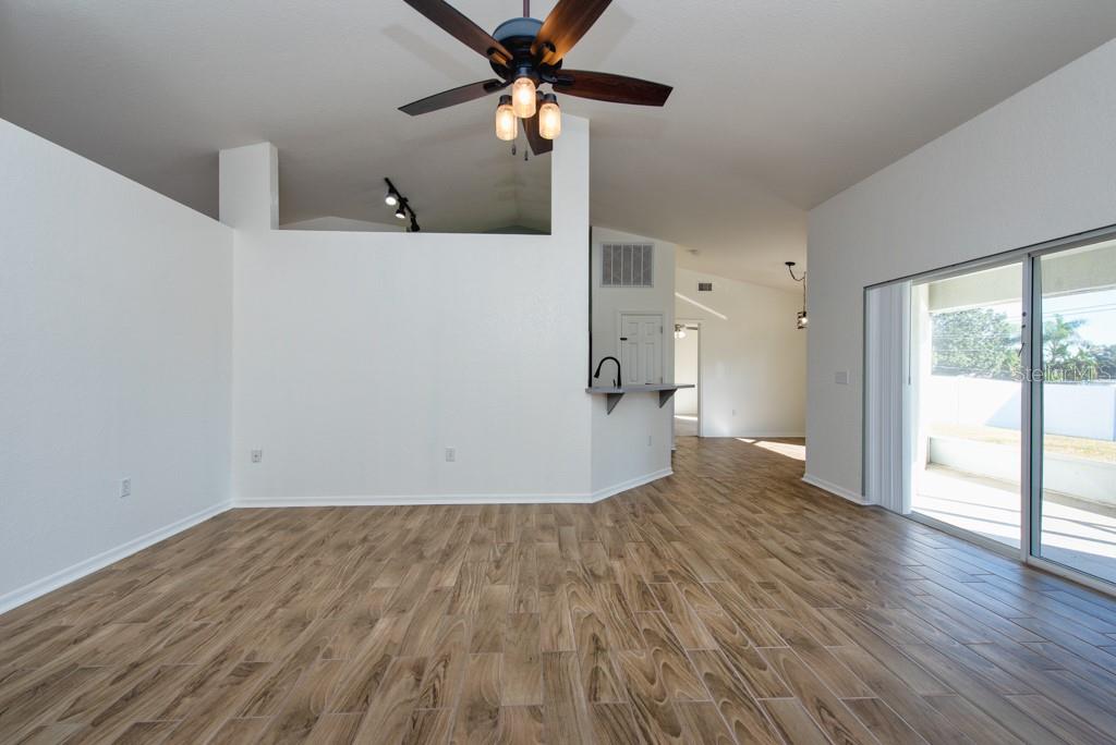 Image 3 of 36 For 5658 Fischer Drive