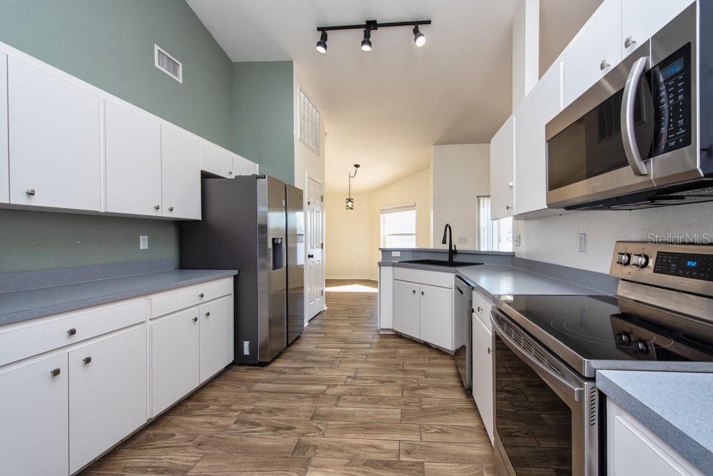 Image 7 of 36 For 5658 Fischer Drive