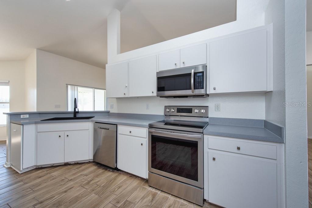 Image 8 of 36 For 5658 Fischer Drive