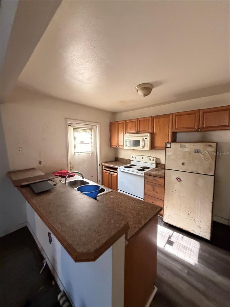 Image 5 of 6 For 1724 Mulberry Drive