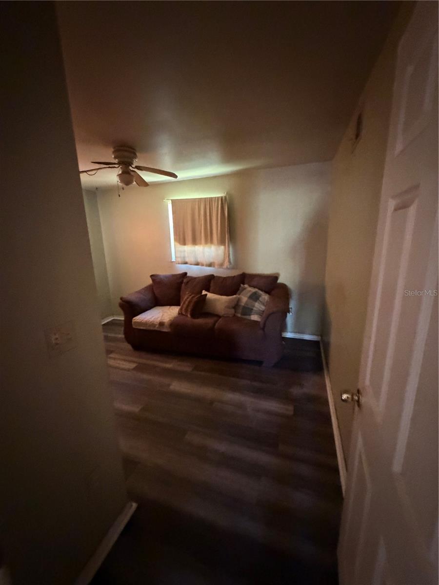 Image 9 of 24 For 1724 Mulberry Drive