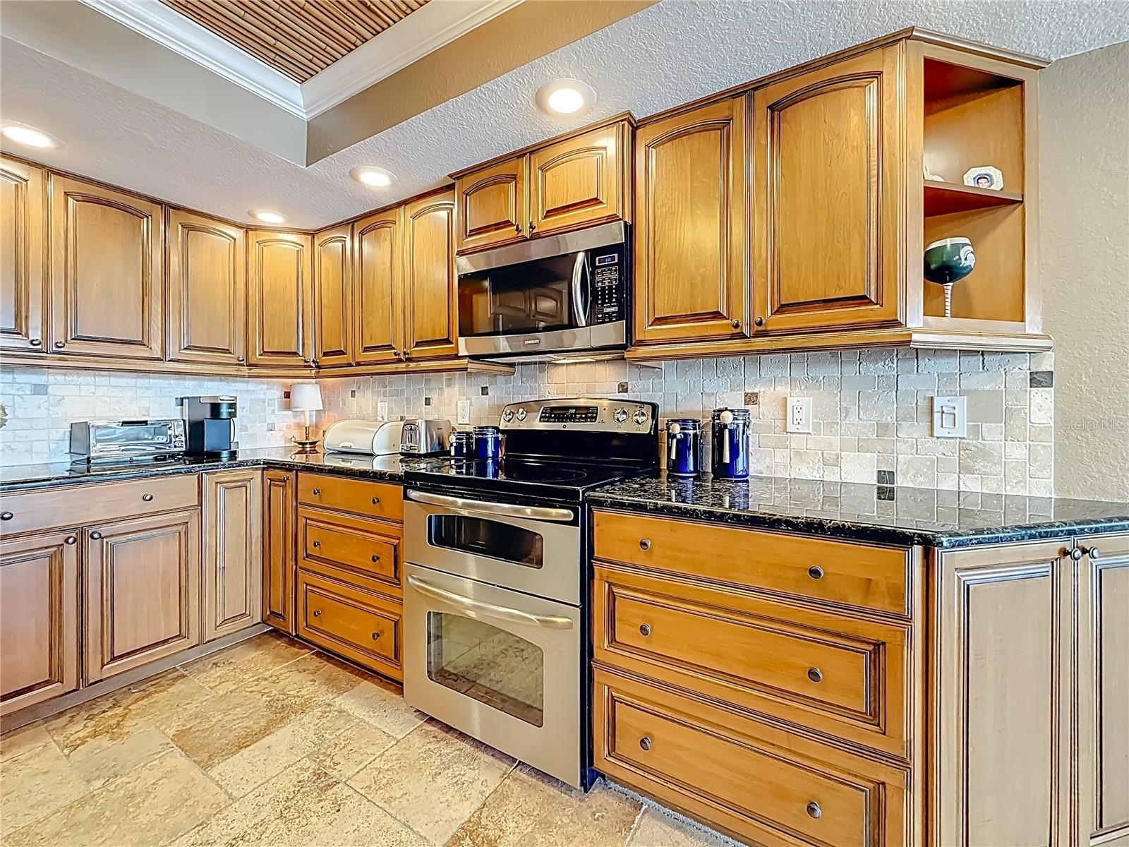 Image 20 of 90 For 2 Adalia Avenue 802