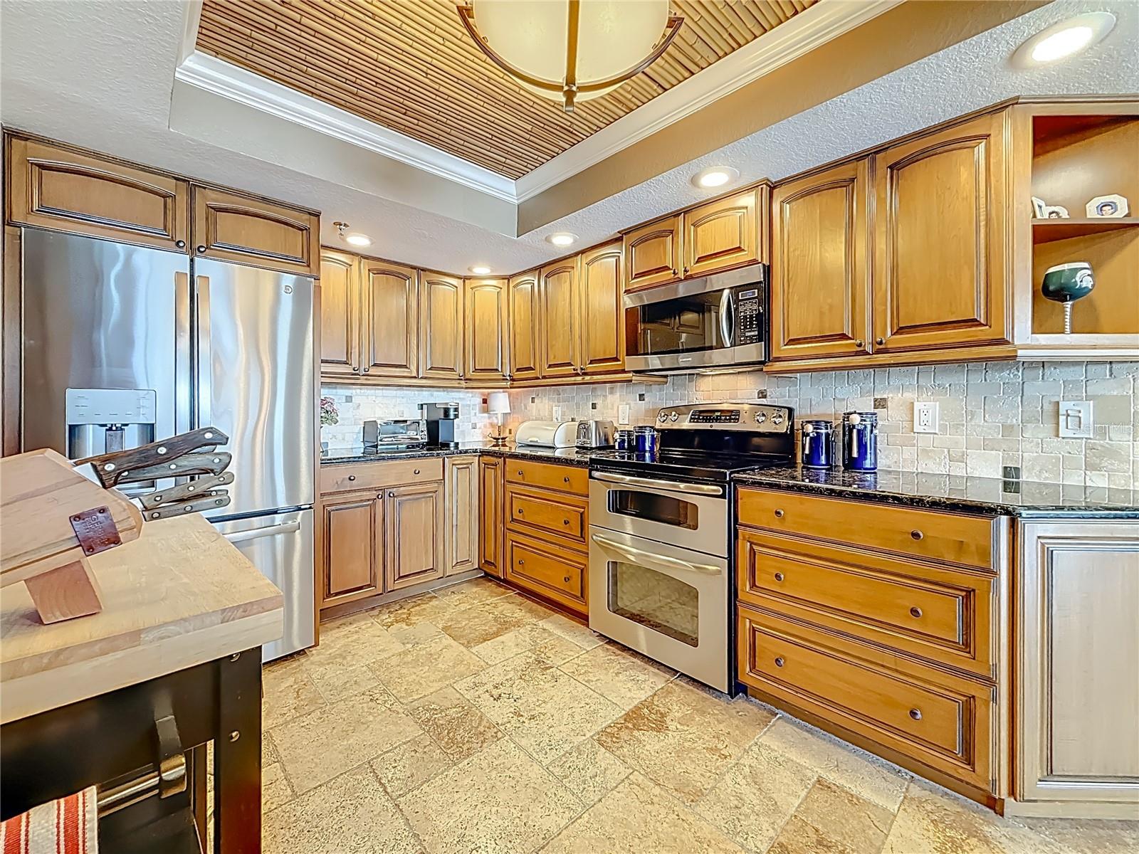 Image 21 of 90 For 2 Adalia Avenue 802