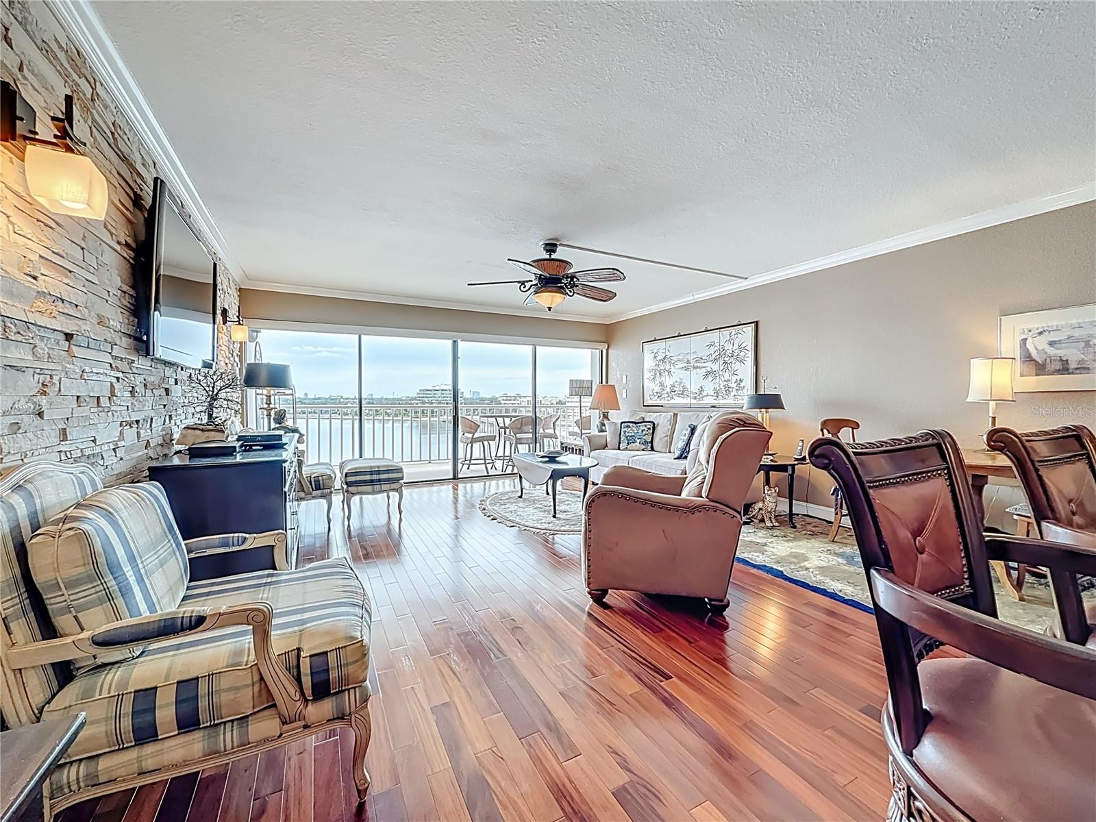 Image 24 of 90 For 2 Adalia Avenue 802