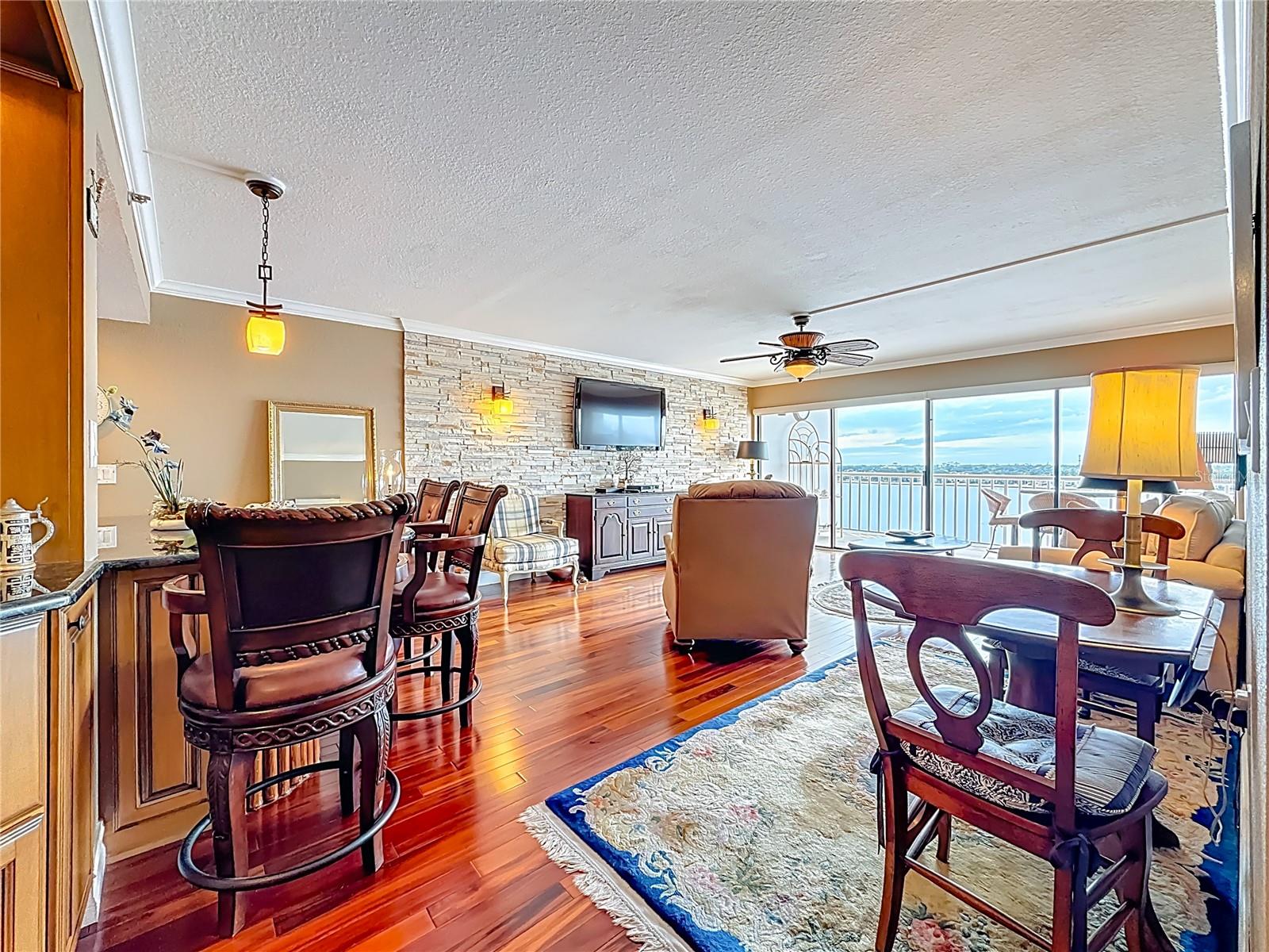 Image 29 of 90 For 2 Adalia Avenue 802