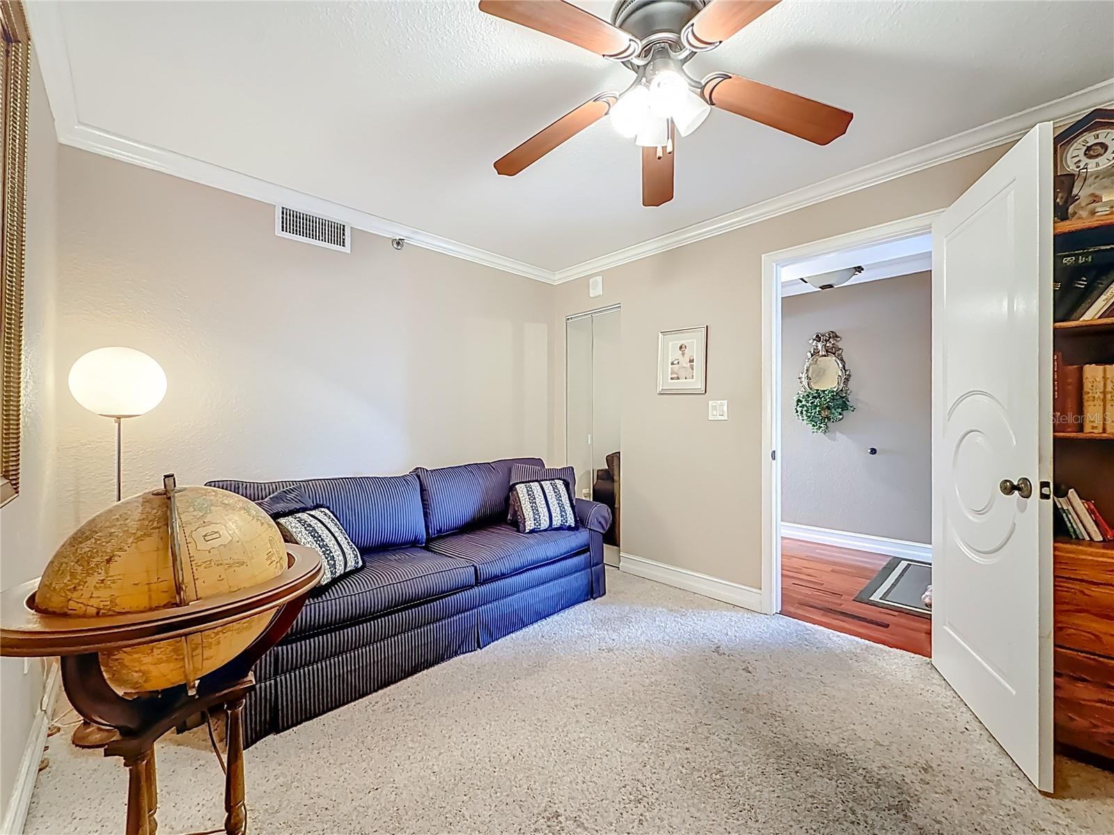 Image 34 of 90 For 2 Adalia Avenue 802