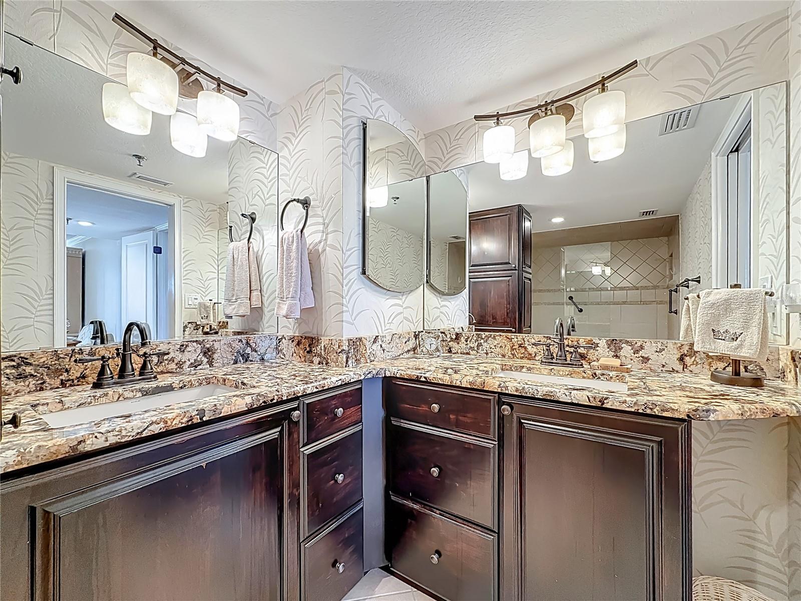 Image 49 of 90 For 2 Adalia Avenue 802