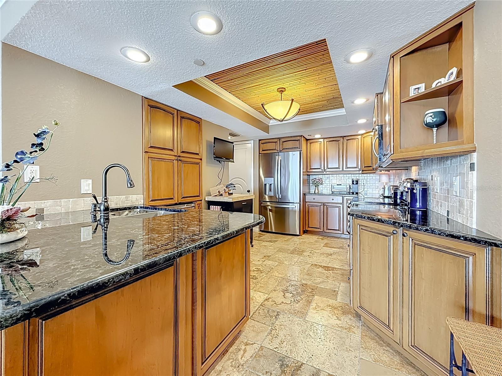 Image 5 of 90 For 2 Adalia Avenue 802