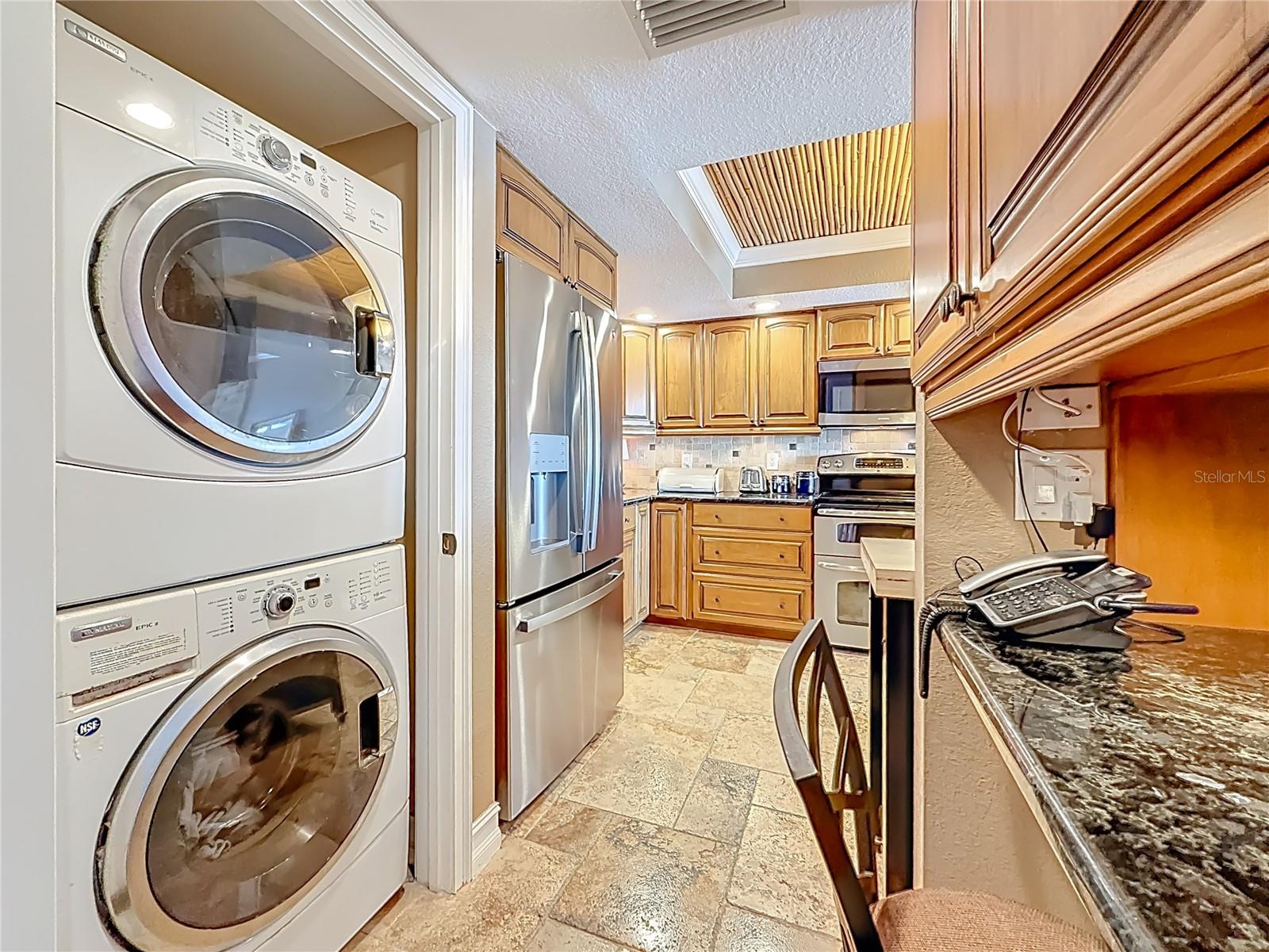 Image 50 of 90 For 2 Adalia Avenue 802