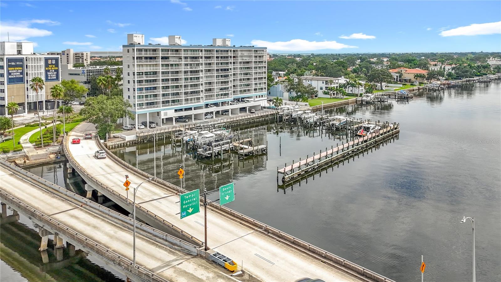 Image 64 of 90 For 2 Adalia Avenue 802