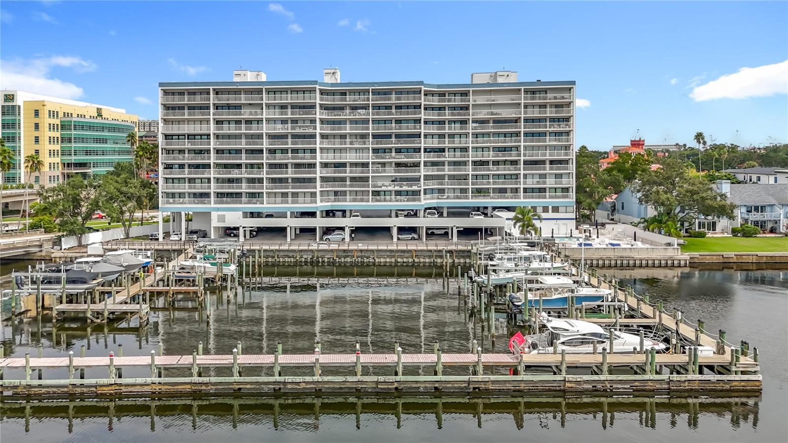 Image 69 of 90 For 2 Adalia Avenue 802