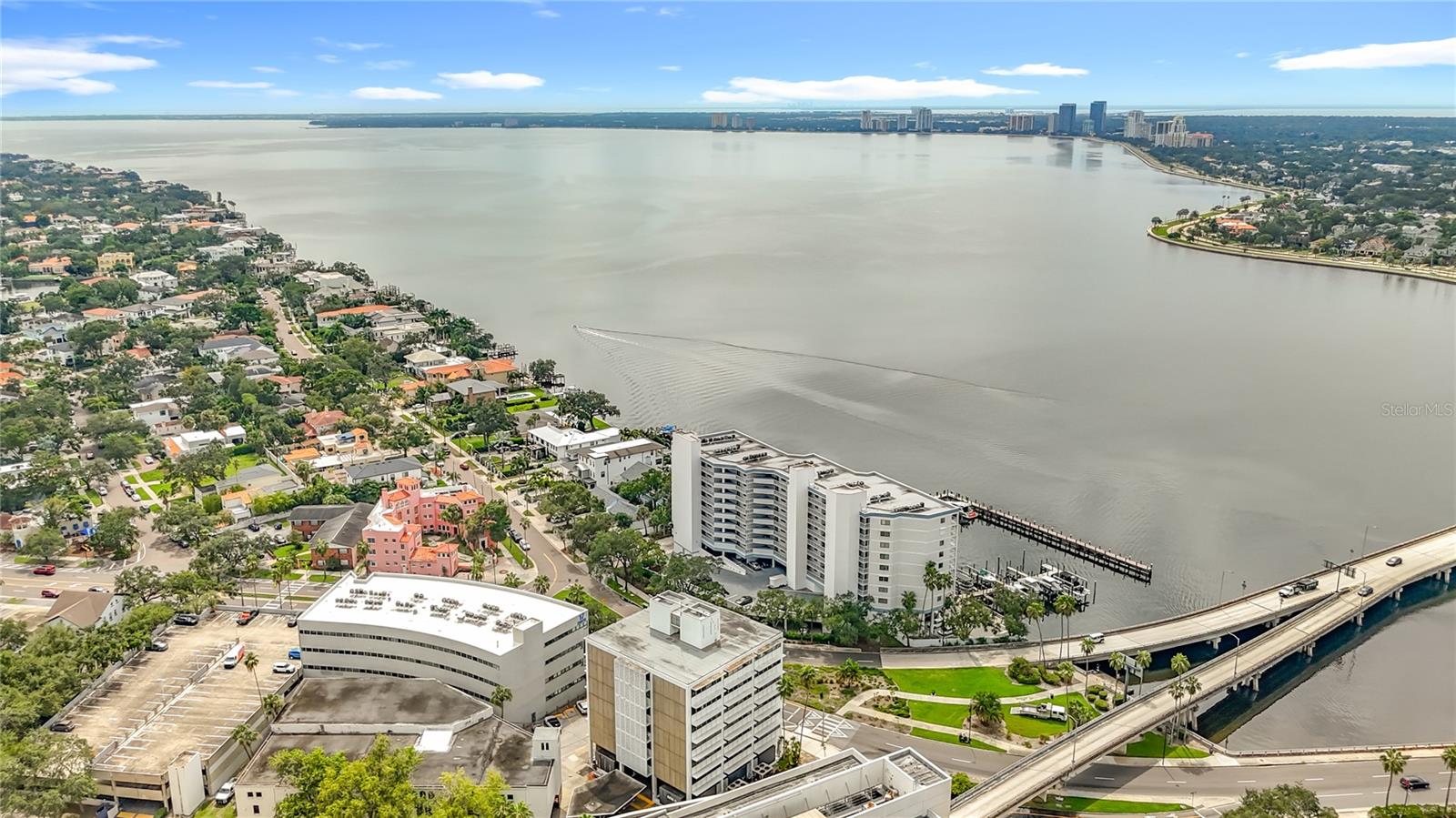 Image 72 of 90 For 2 Adalia Avenue 802