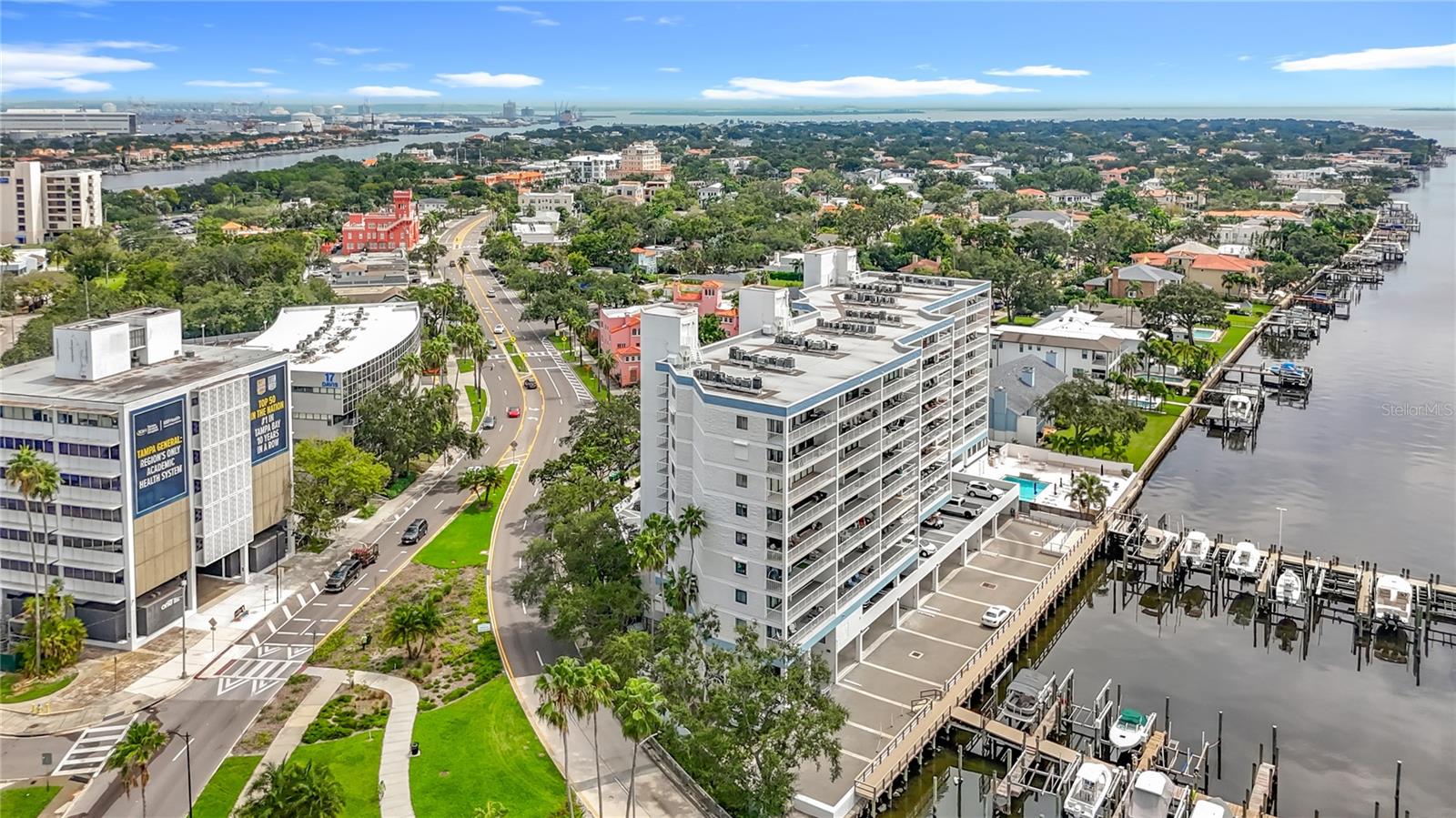 Image 75 of 90 For 2 Adalia Avenue 802