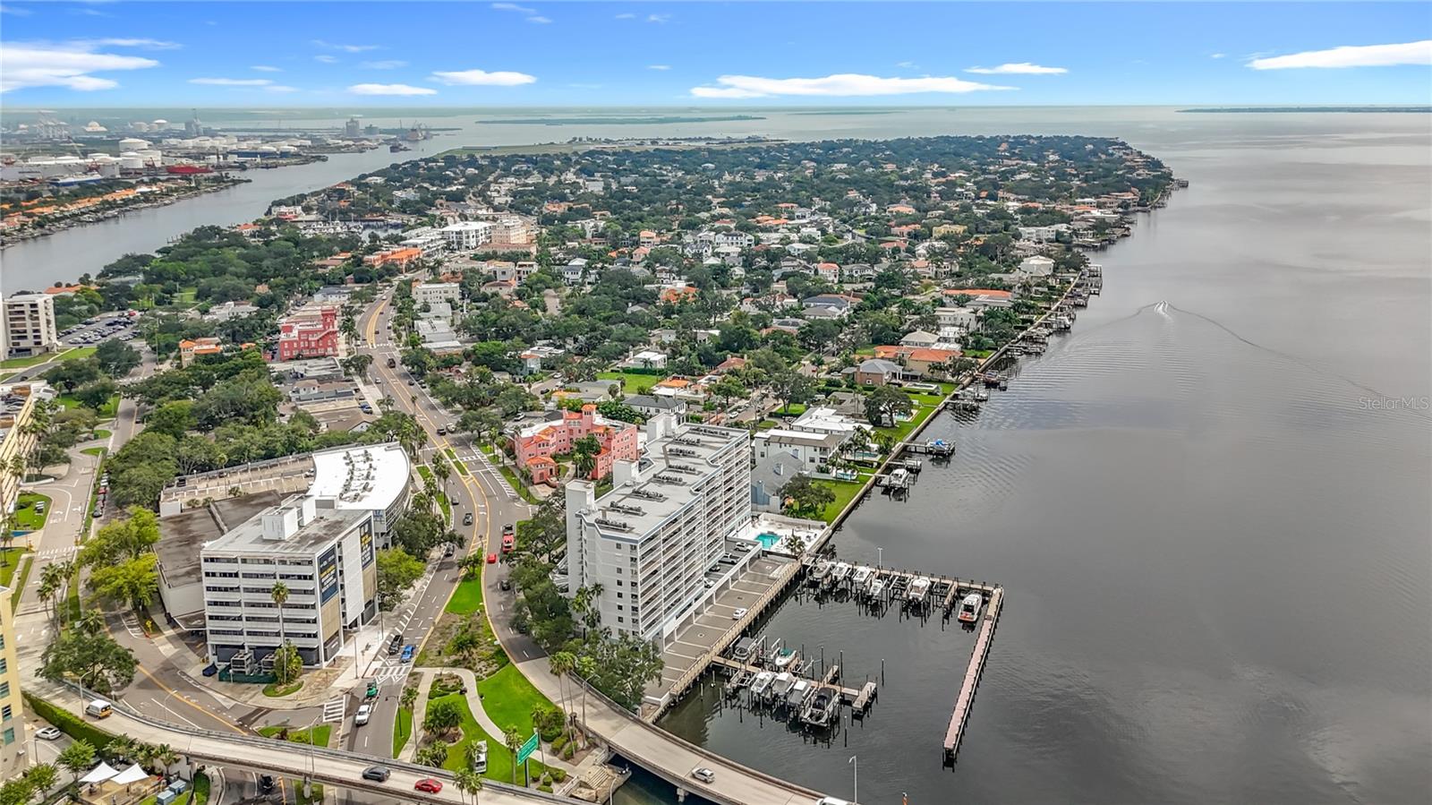 Image 76 of 90 For 2 Adalia Avenue 802