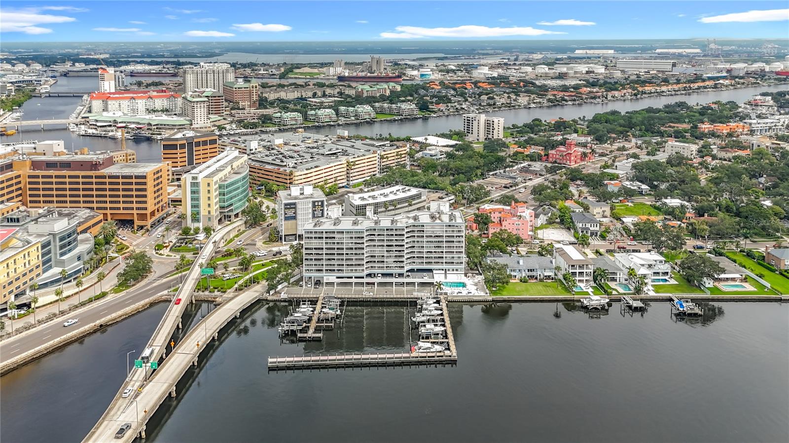 Image 78 of 90 For 2 Adalia Avenue 802