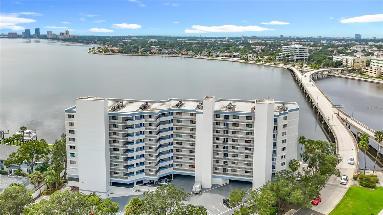 Image 87 of 90 For 2 Adalia Avenue 802