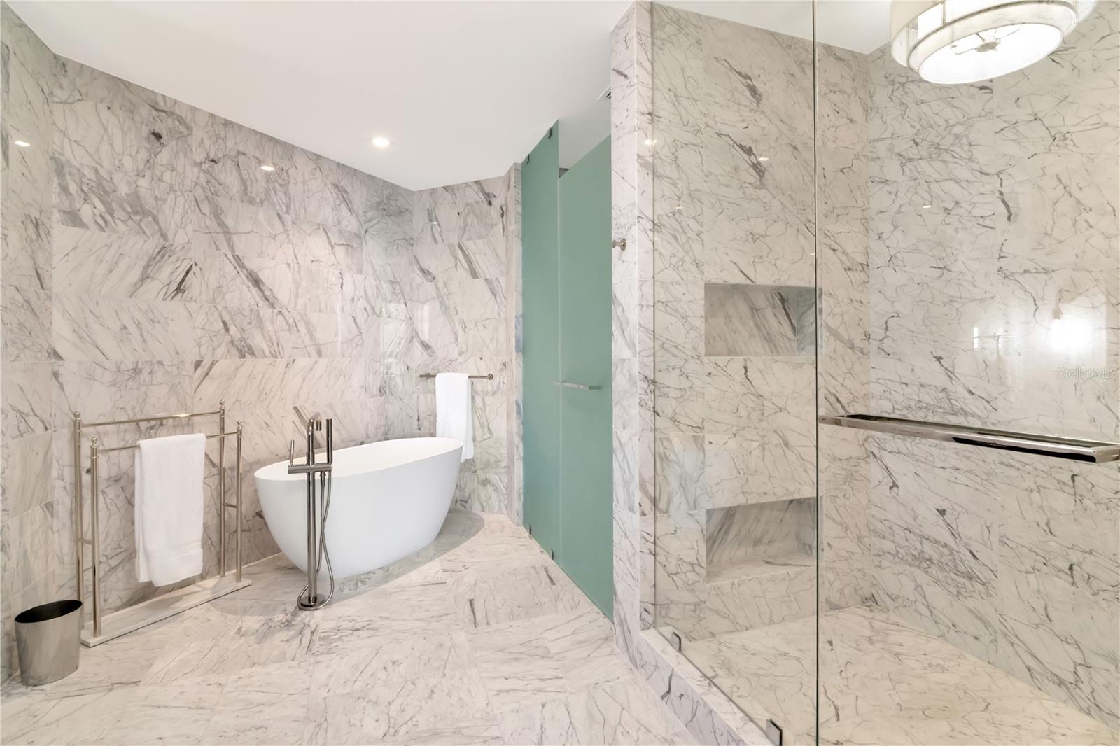 Image 13 of 100 For 2912 Santiago Street 804