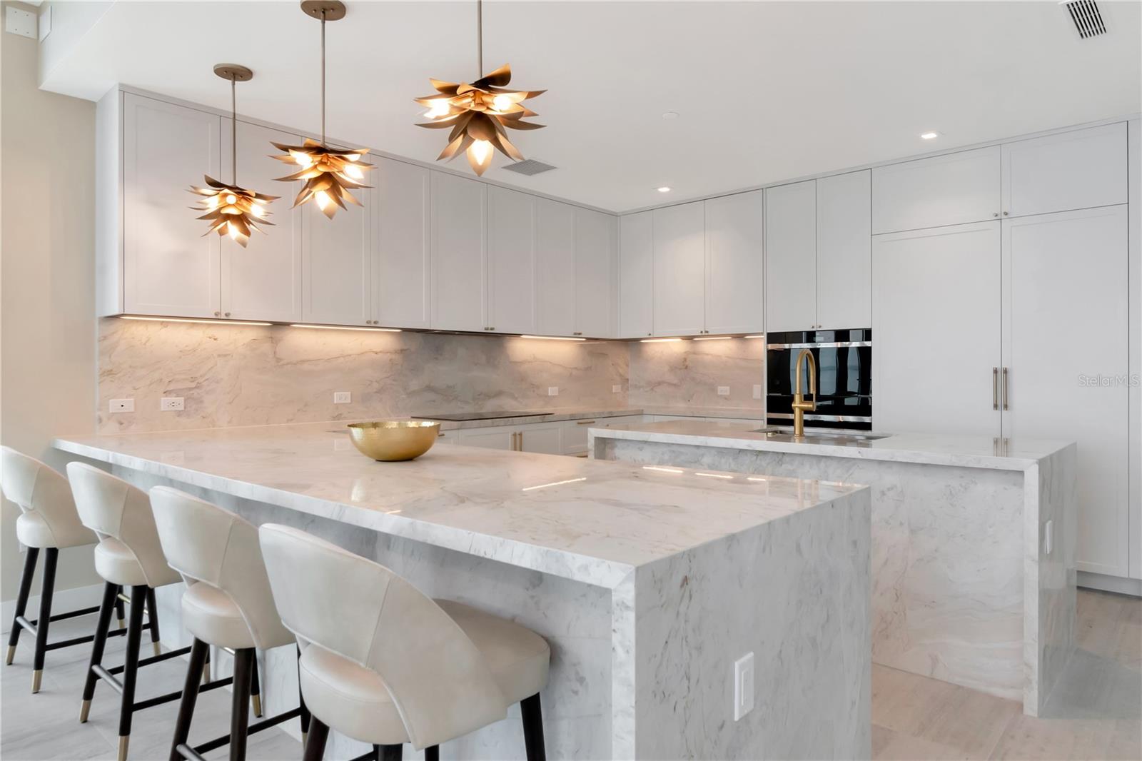 Image 31 of 100 For 2912 Santiago Street 804