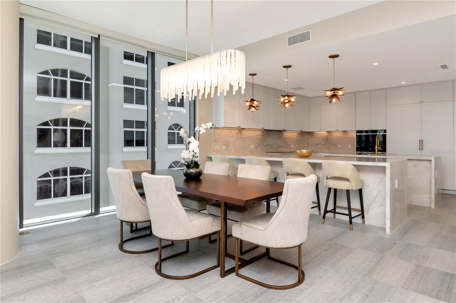 Image 37 of 100 For 2912 Santiago Street 804