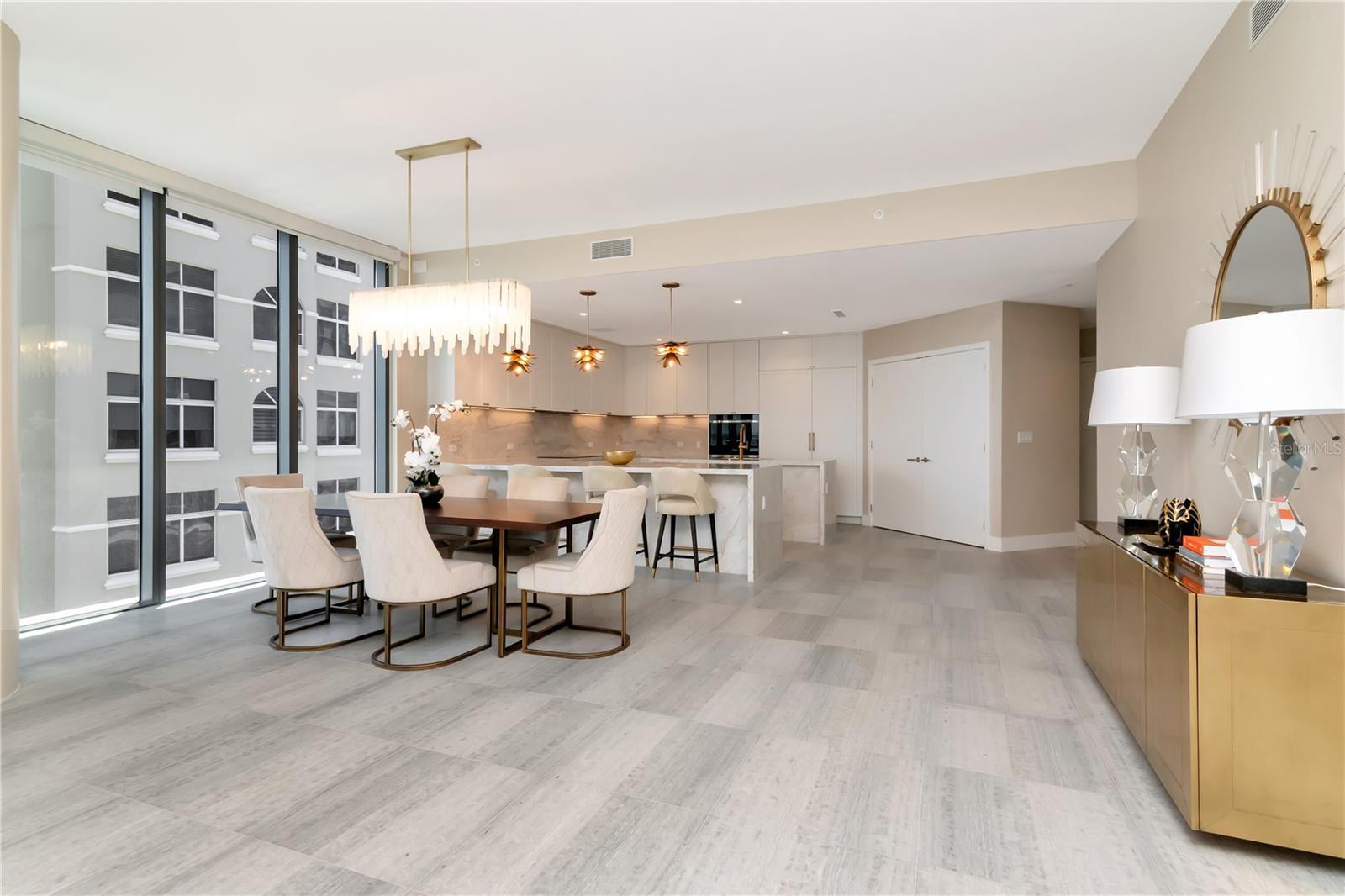 Image 38 of 100 For 2912 Santiago Street 804