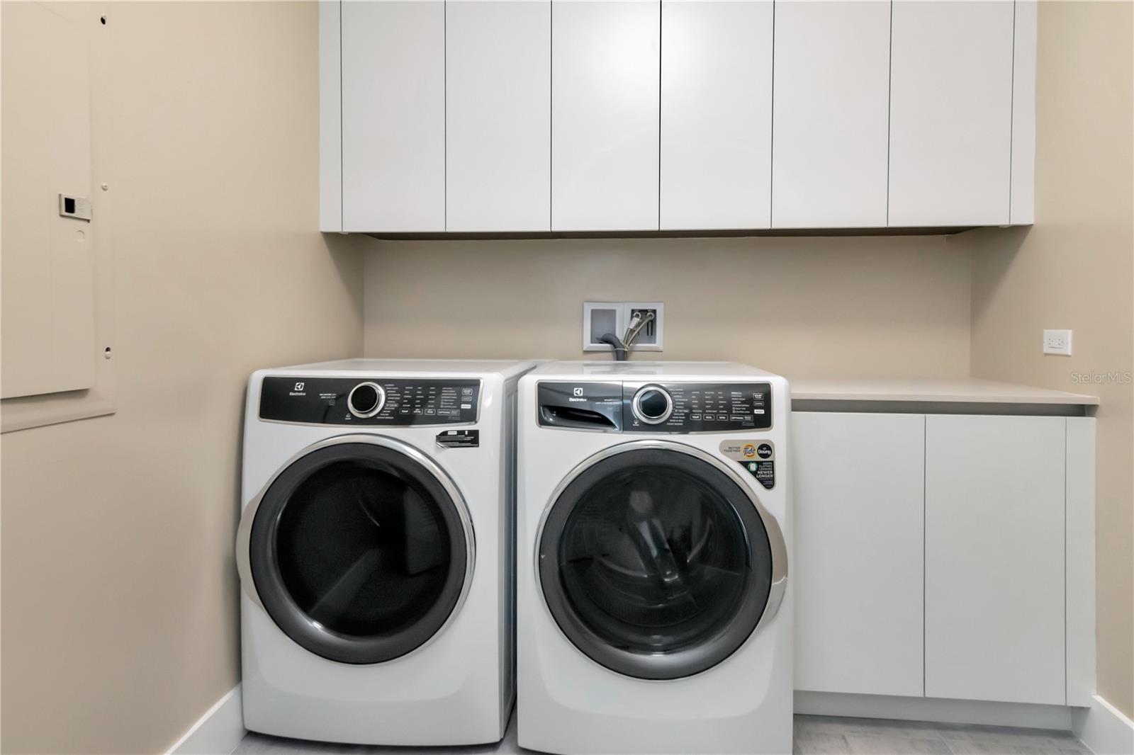 Image 44 of 100 For 2912 Santiago Street 804